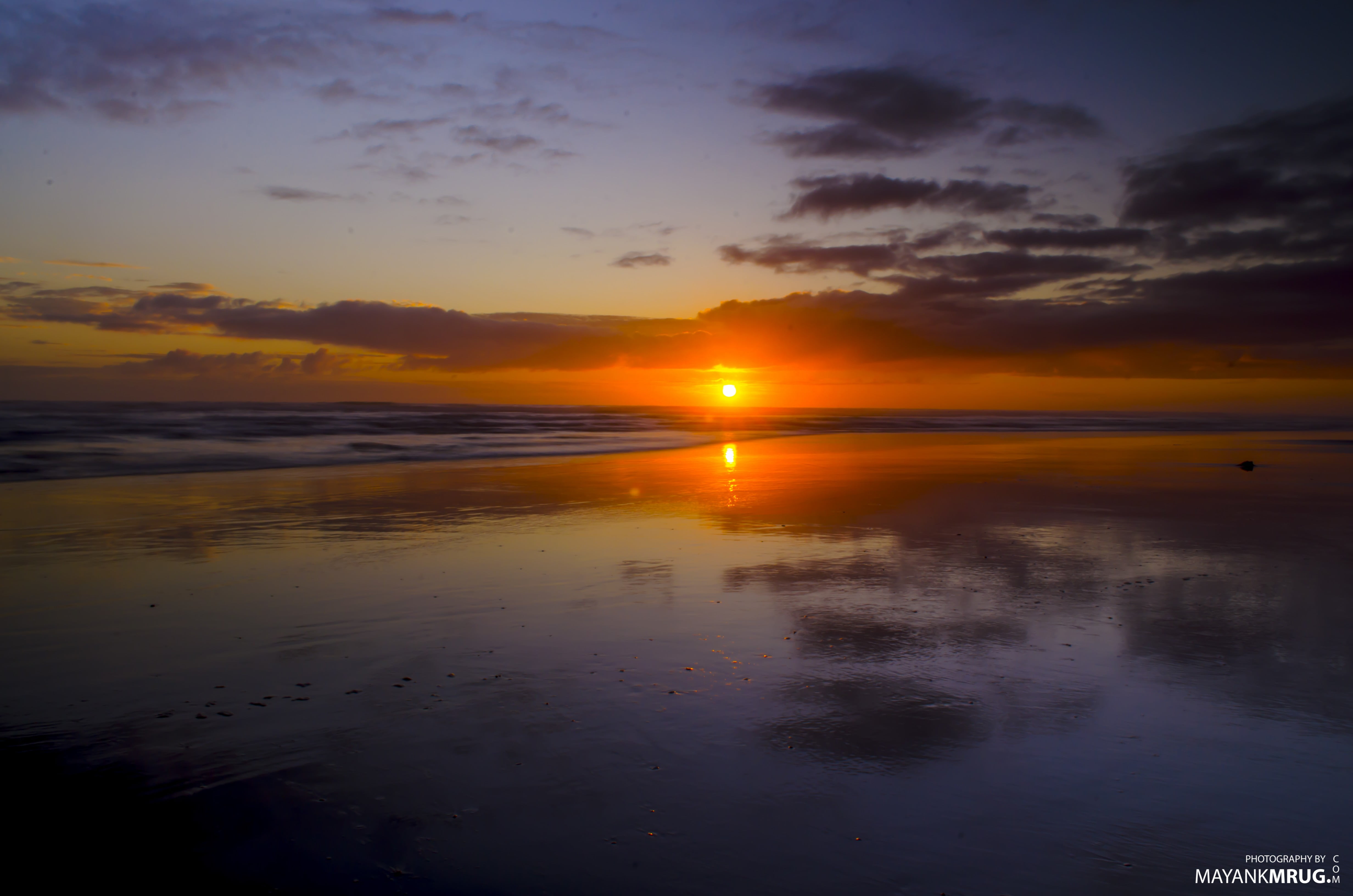 idyllic, sea, sunset, tranquility, sunlight, reflection, nature, outdoors, cloud - sky, horizon over water, beauty in nature, orange color, tranquil scene, HD Wallpaper