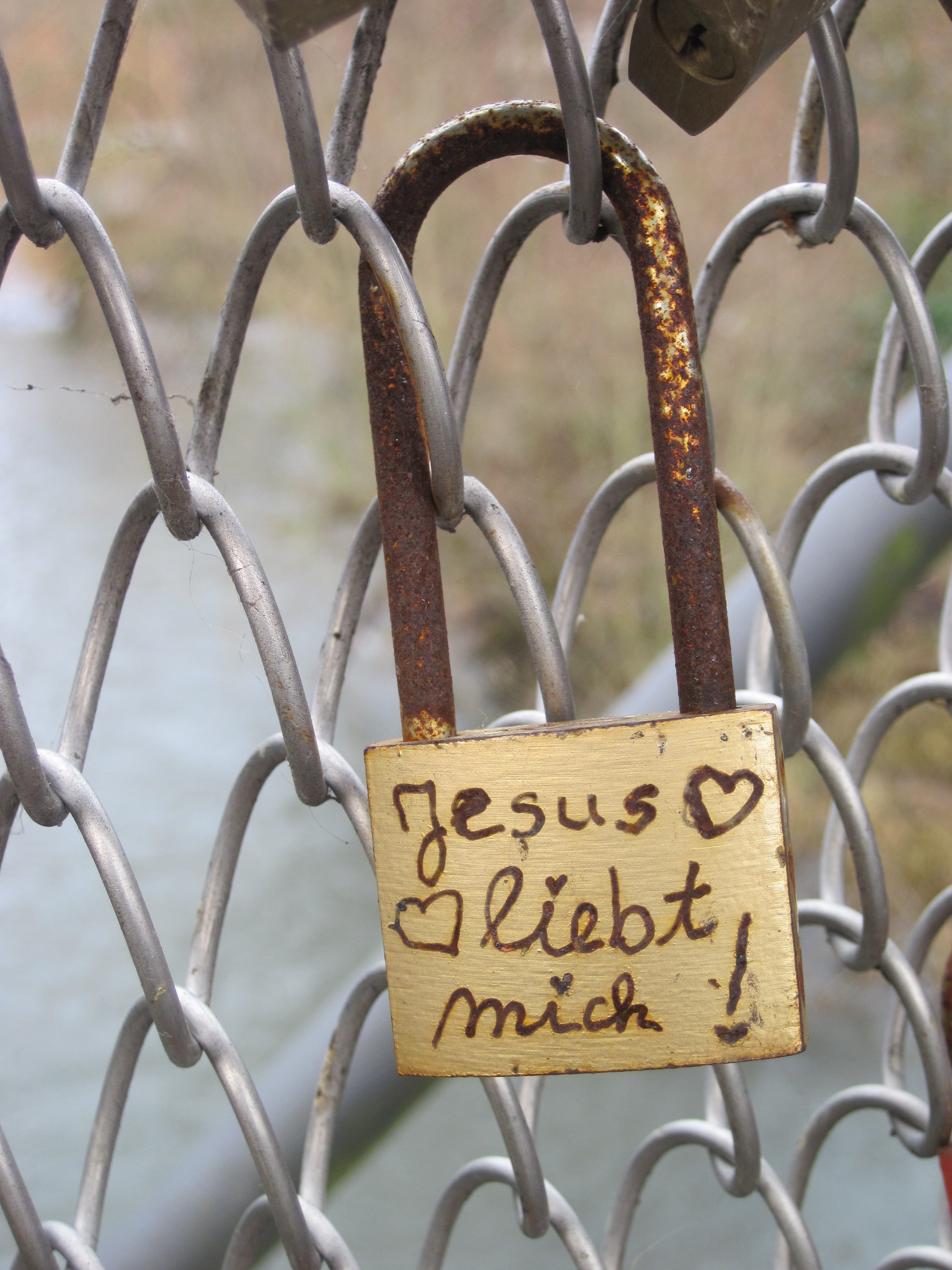 focus on foreground, sign, fence, protection, padlock, no people, chainlink fence, 4K, love, jesus loves me, text, barrier, security, day, communication, Phone HD Wallpaper
