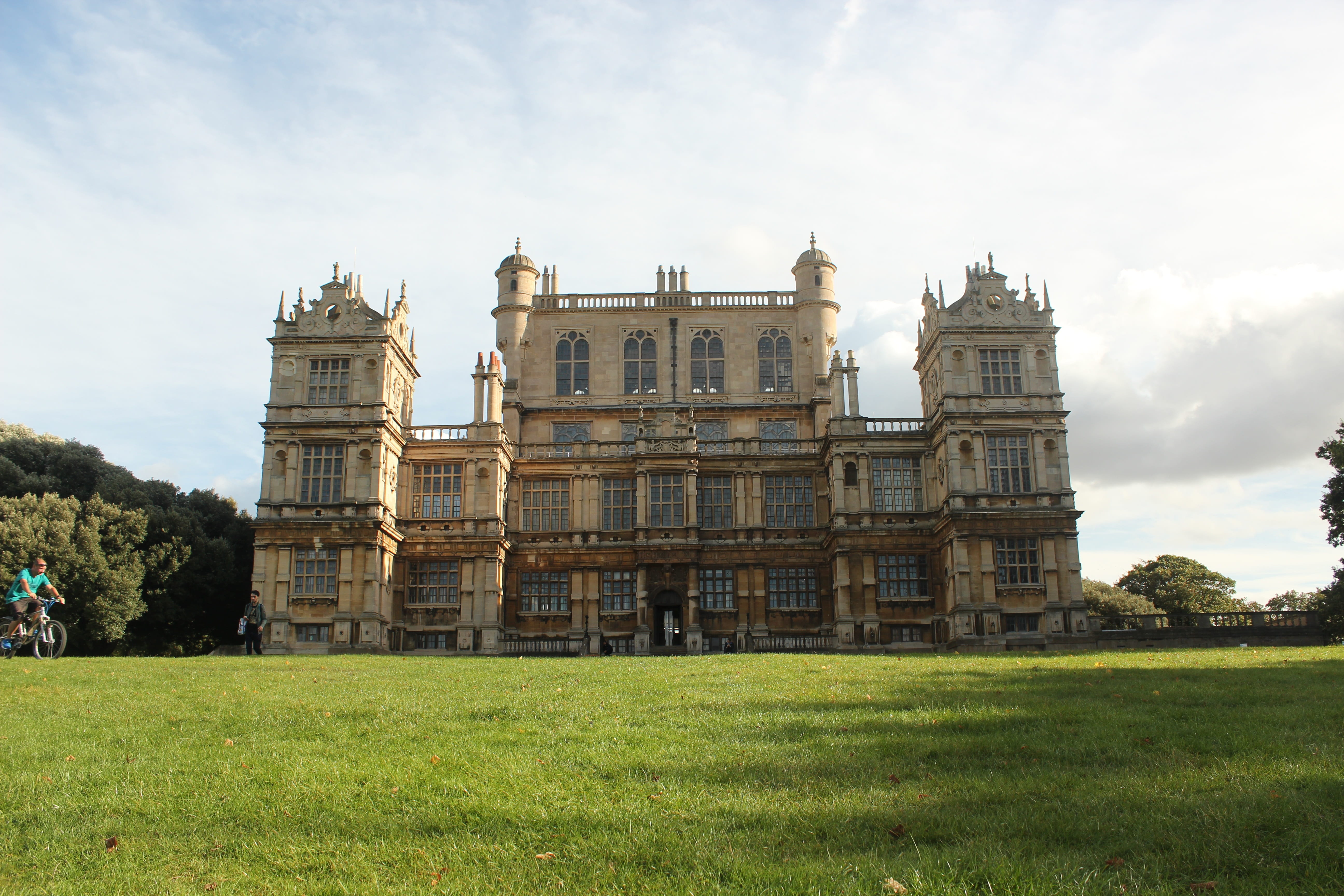 plant, history, built structure, day, nottingham, building, field, architecture, sky, green color, travel, no people, batman, wollaton, nature, cloud - sky, HD Wallpaper