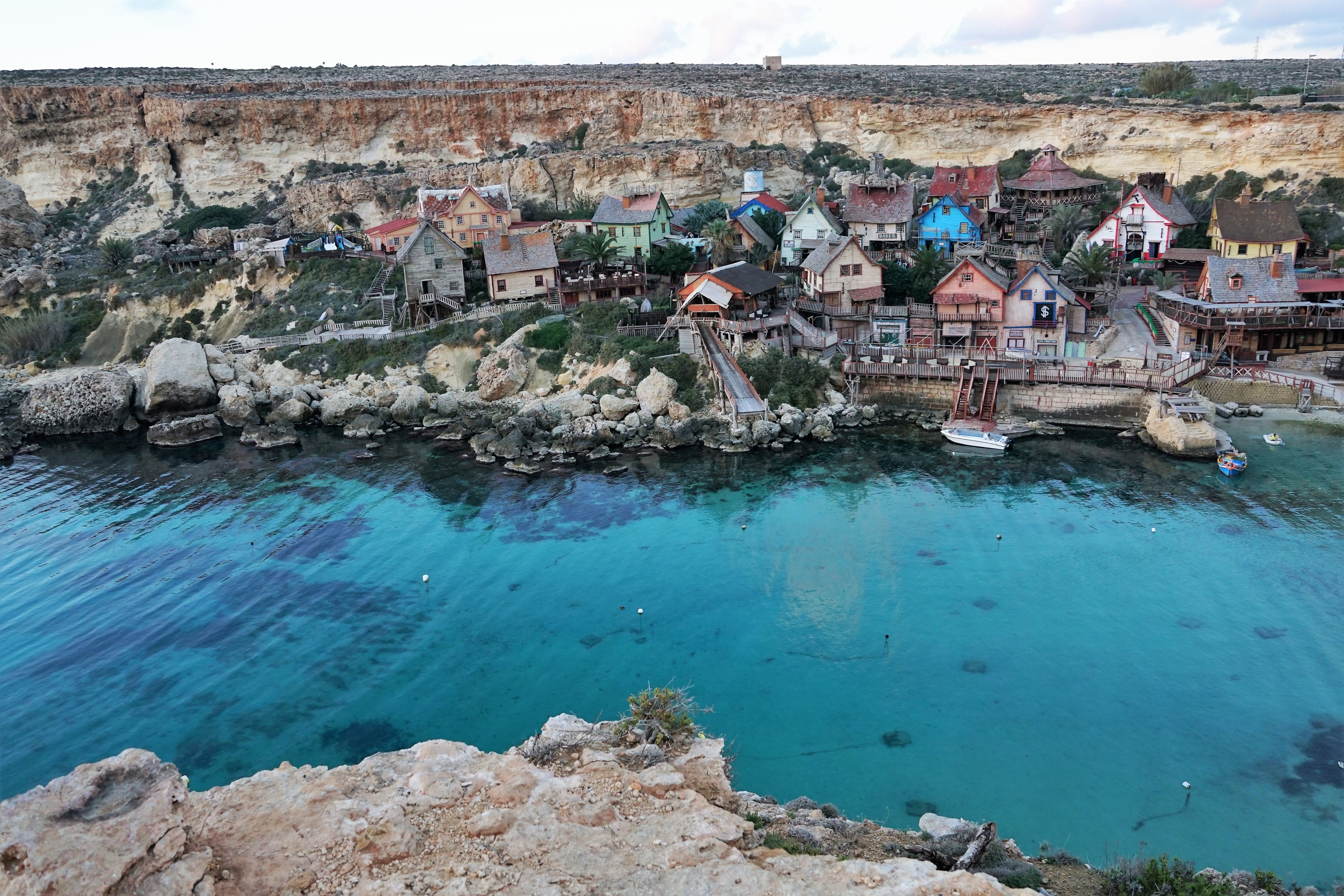 incidental people, hut, land, Water, 5K, Village, ramshackle, rock, outdoors, waterfront, Malta, rustic, turquoise colored, no people, Home, solid, city, HD Wallpaper