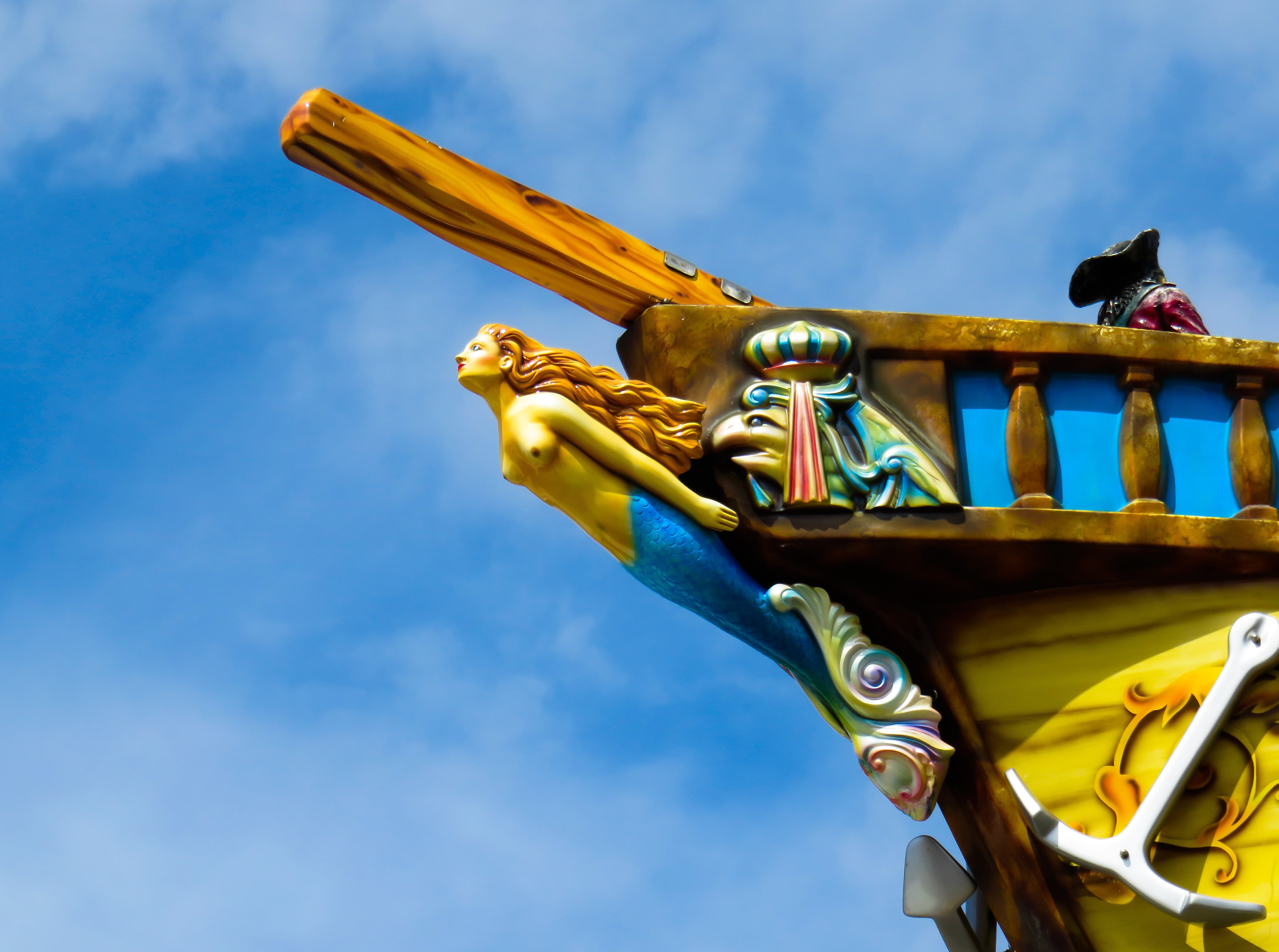 nature, figure, cloud - sky, built structure, travel destinations, religion, woman, metal, no people, representation, sculpture, human representation, galeon figure, HD Wallpaper