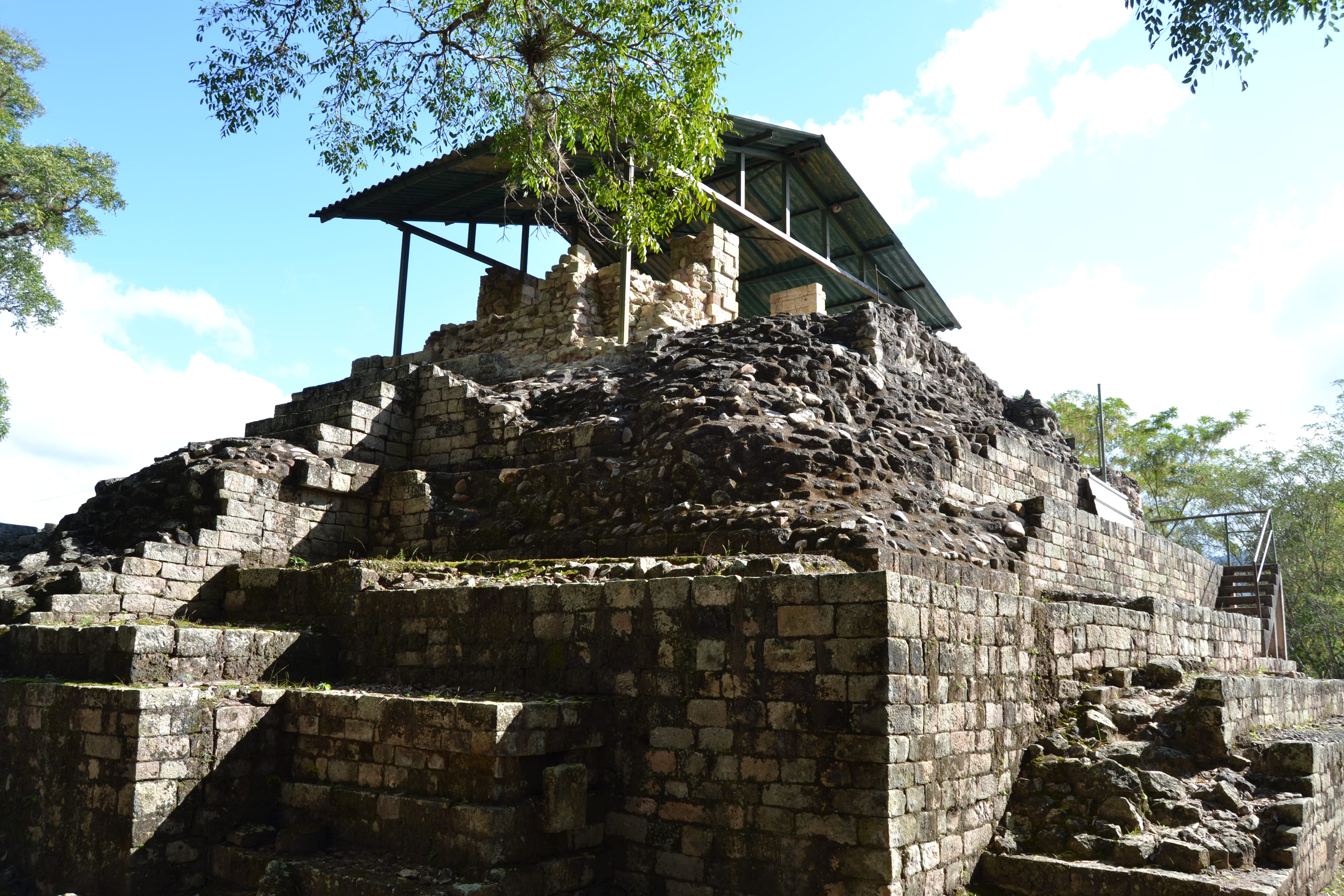 outdoors, ancient civilization, copan, ancient, 4K, nature, copan ruinas, stone wall, day, low angle view, plant, built structure, old ruin, place of worship, HD Wallpaper