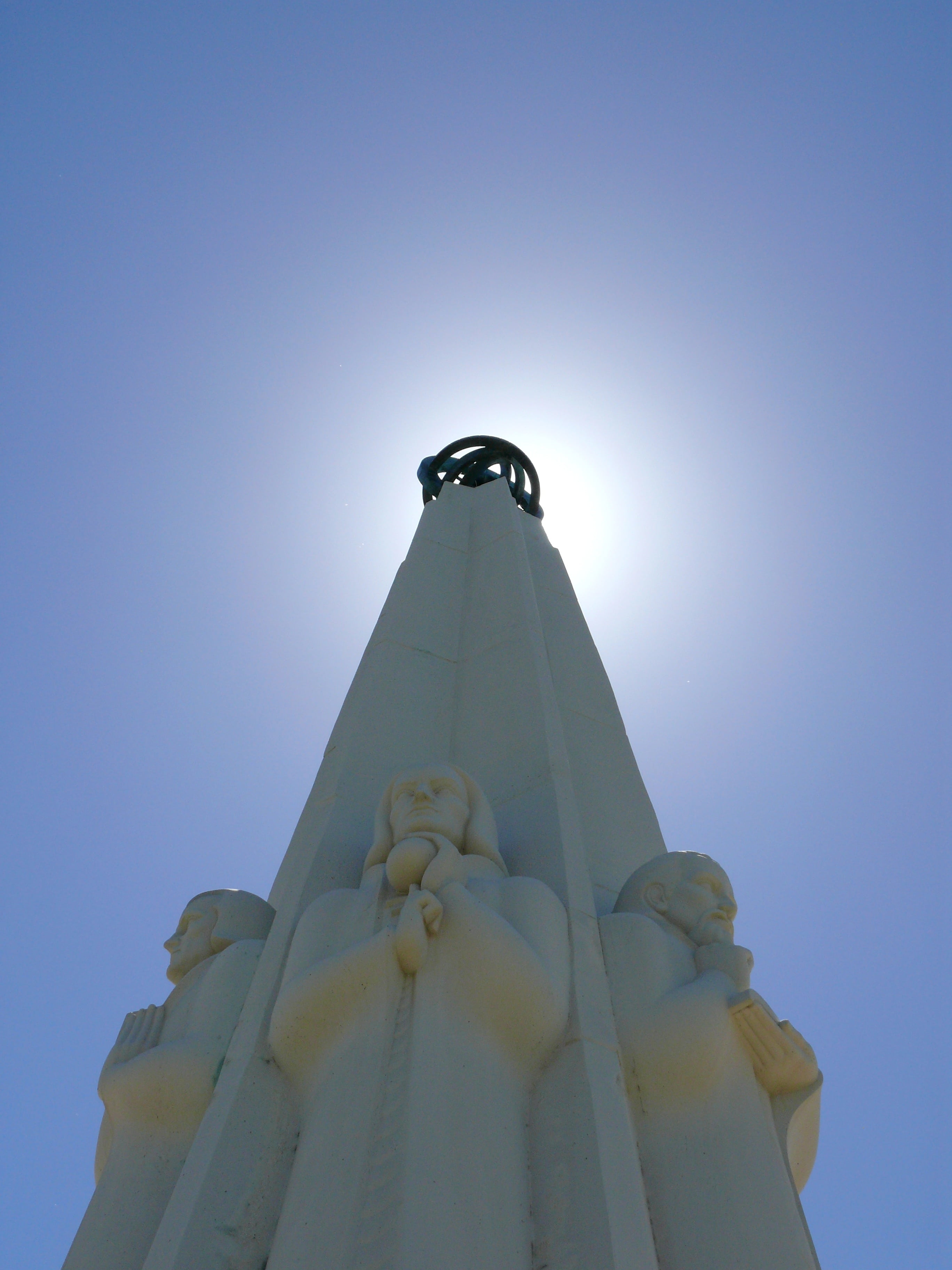 clear sky, religion, architecture, creativity, nature, sky, air, male likeness, fine art statue, statue, belief, heaven, spirituality, no people, sculpture, Phone HD Wallpaper