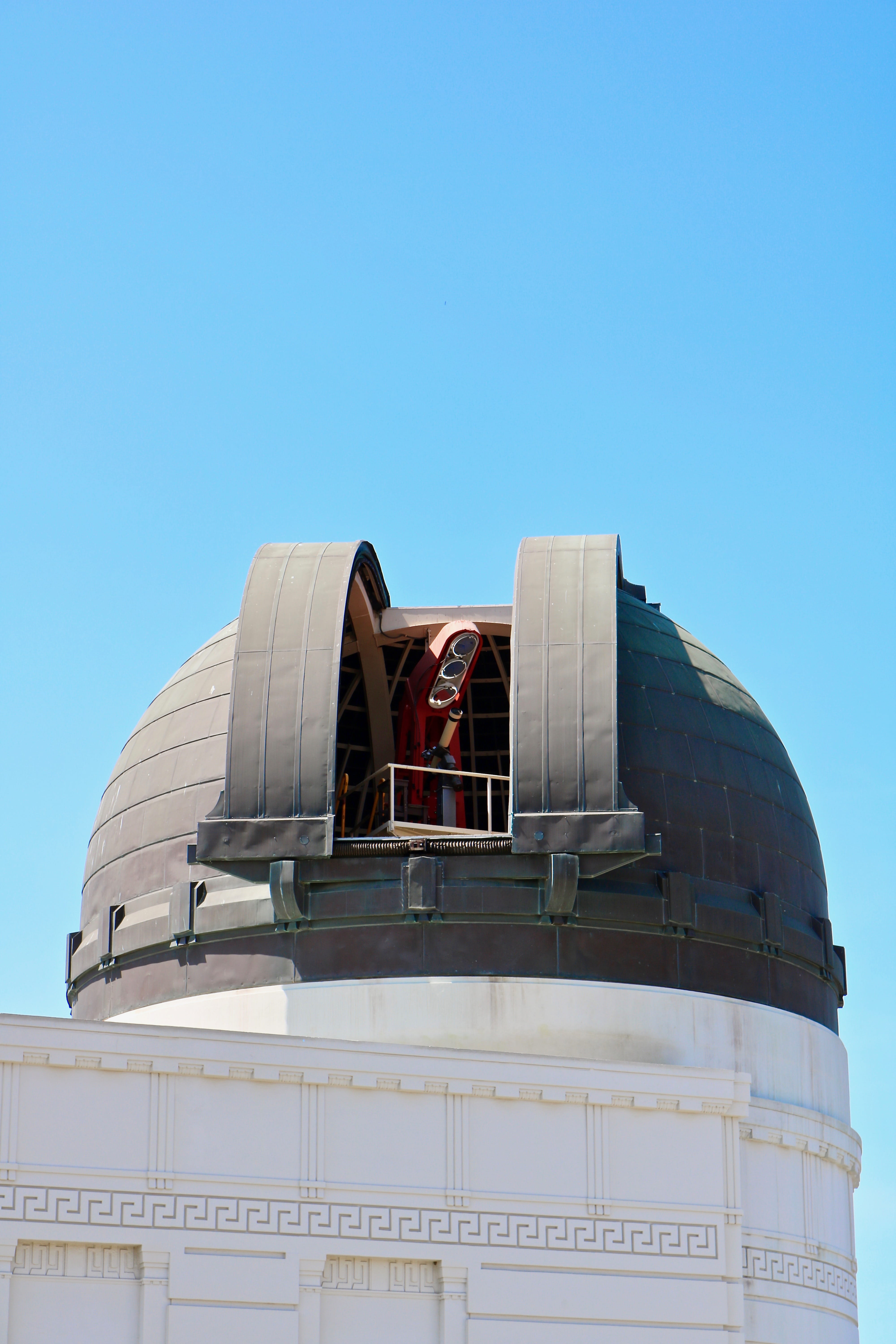 astronomy, united states, building exterior, clear sky, beacon, travel, blue, los angeles, sky, griffith observatory, sunlight, building, dome, industry, Phone HD Wallpaper