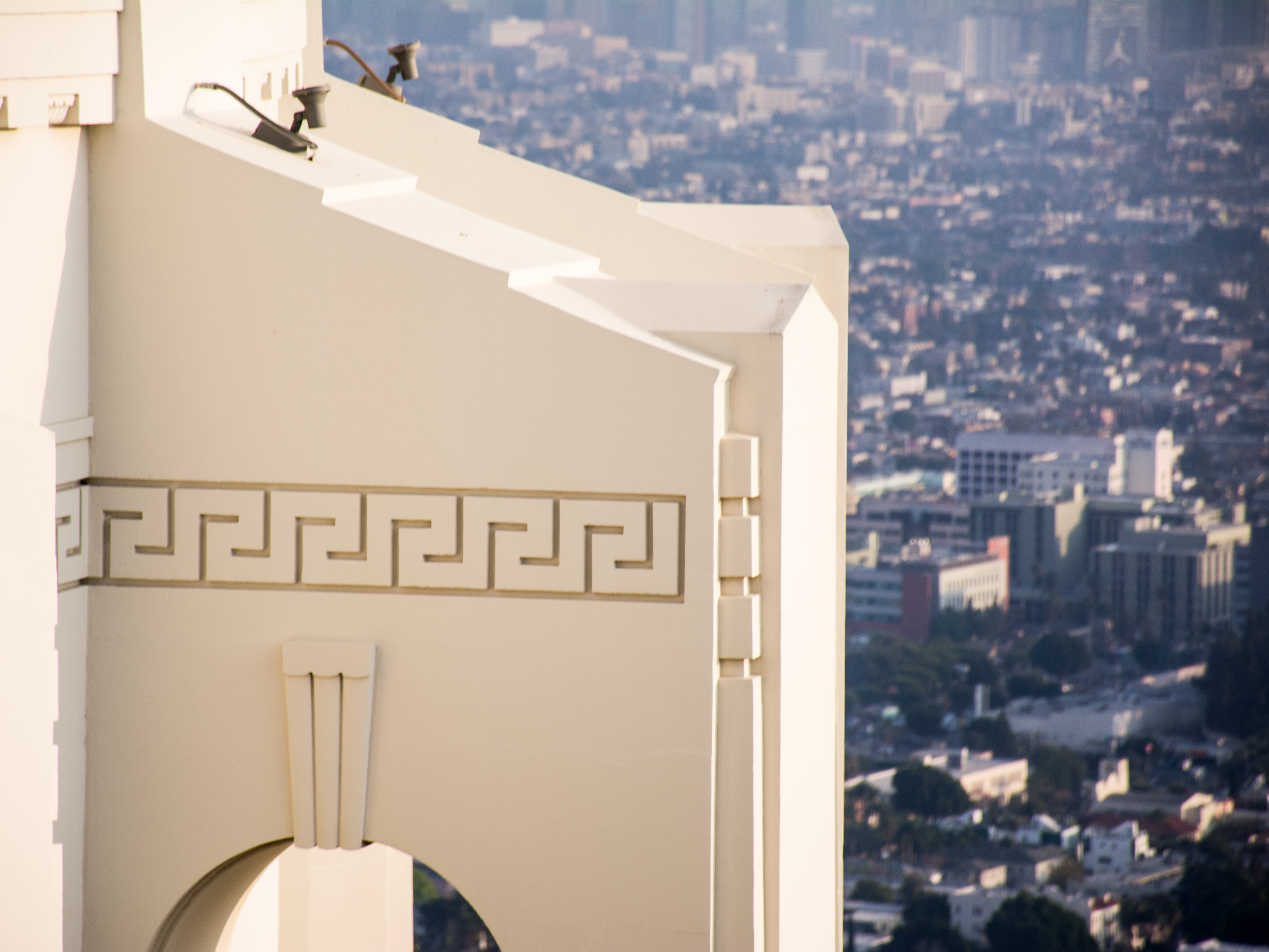 communication, day, architecture, big city, text, building, built structure, cityscape, los, focus on foreground, residential district, unsplashla, socal, HD Wallpaper