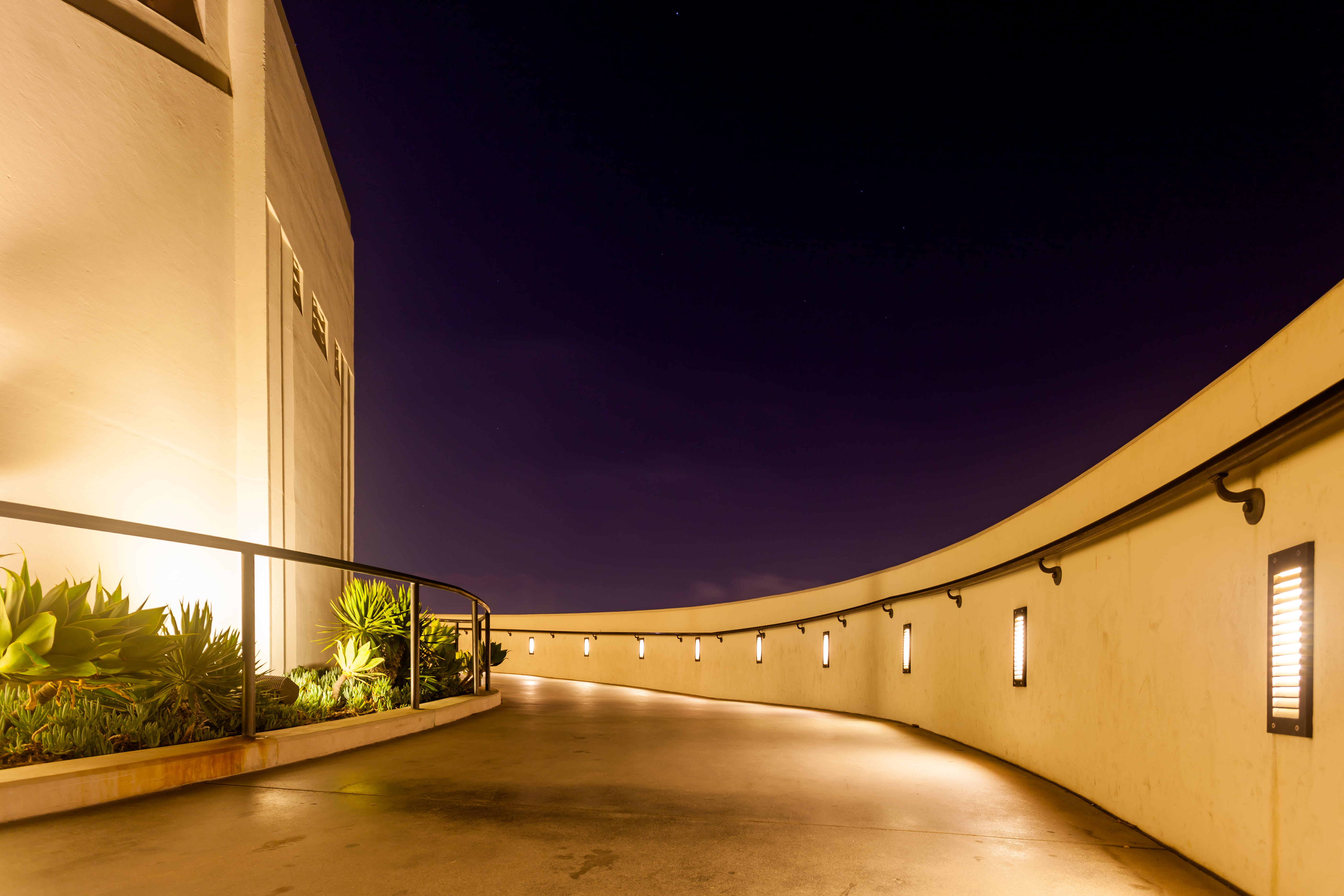 sky, 5K, wall - building feature, california, built structure, window, los angeles, absence, clear sky, la, night, lighting equipment, copy space, modern, HD Wallpaper