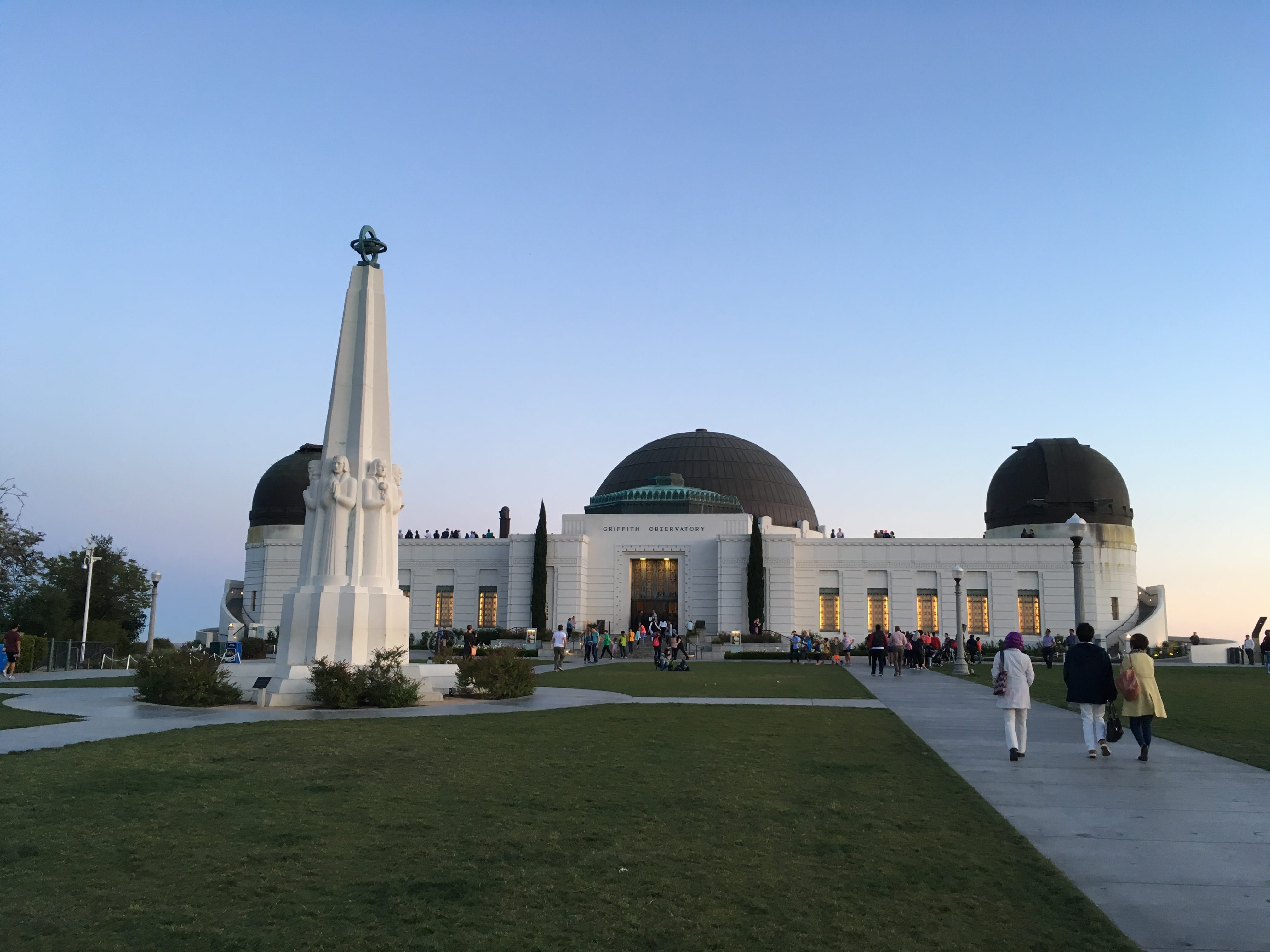 outdoors, travel, architecture, clear sky, large group of people, real people, landmark, architectural column, religion, griffithobservatory, day, incidental people, HD Wallpaper