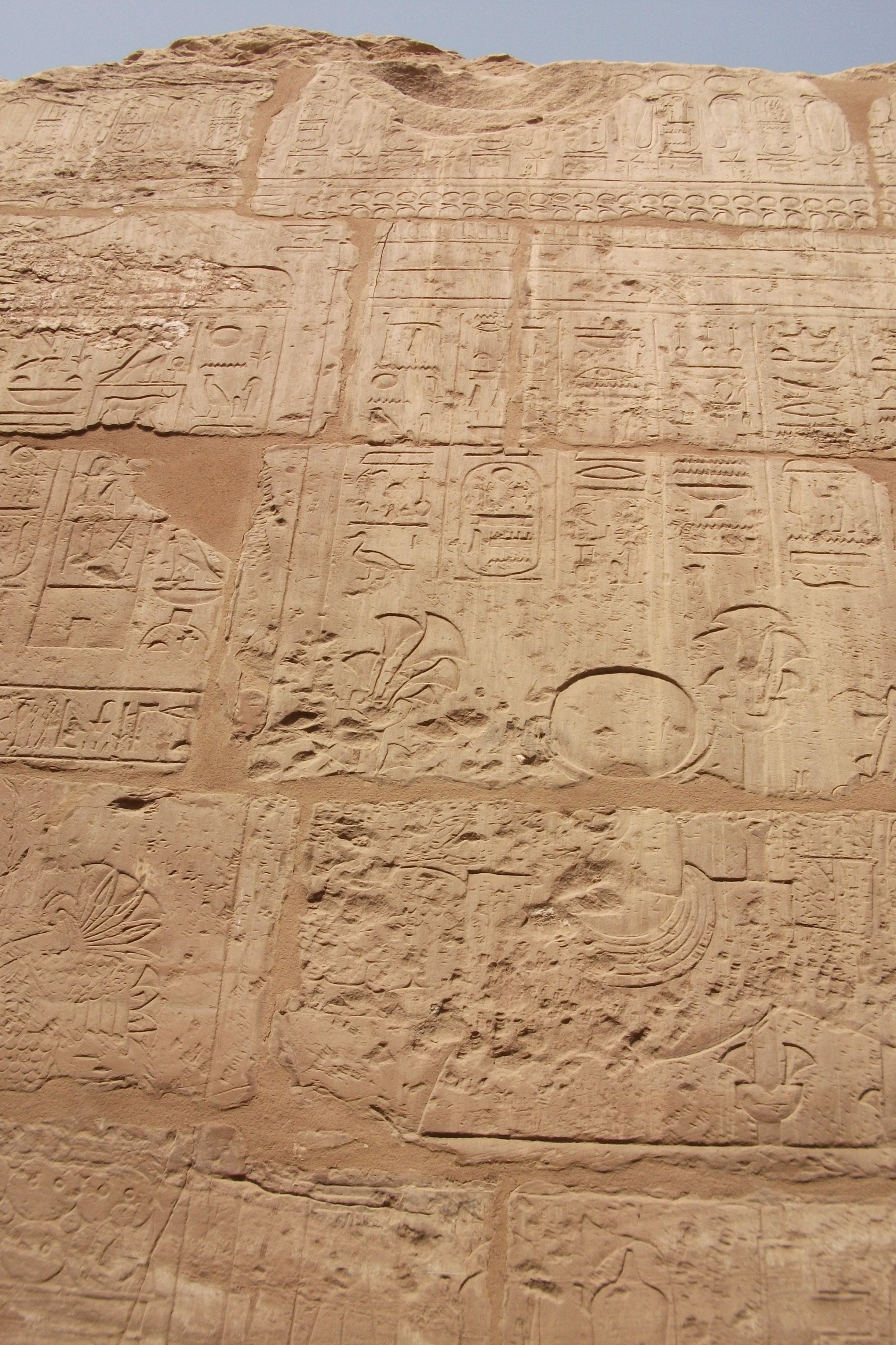 architecture, art and craft, pharaonic, luxor, travel, archaeology, carving - craft product, imposing, wall, ancient civilization, no people, place of worship, Phone HD Wallpaper