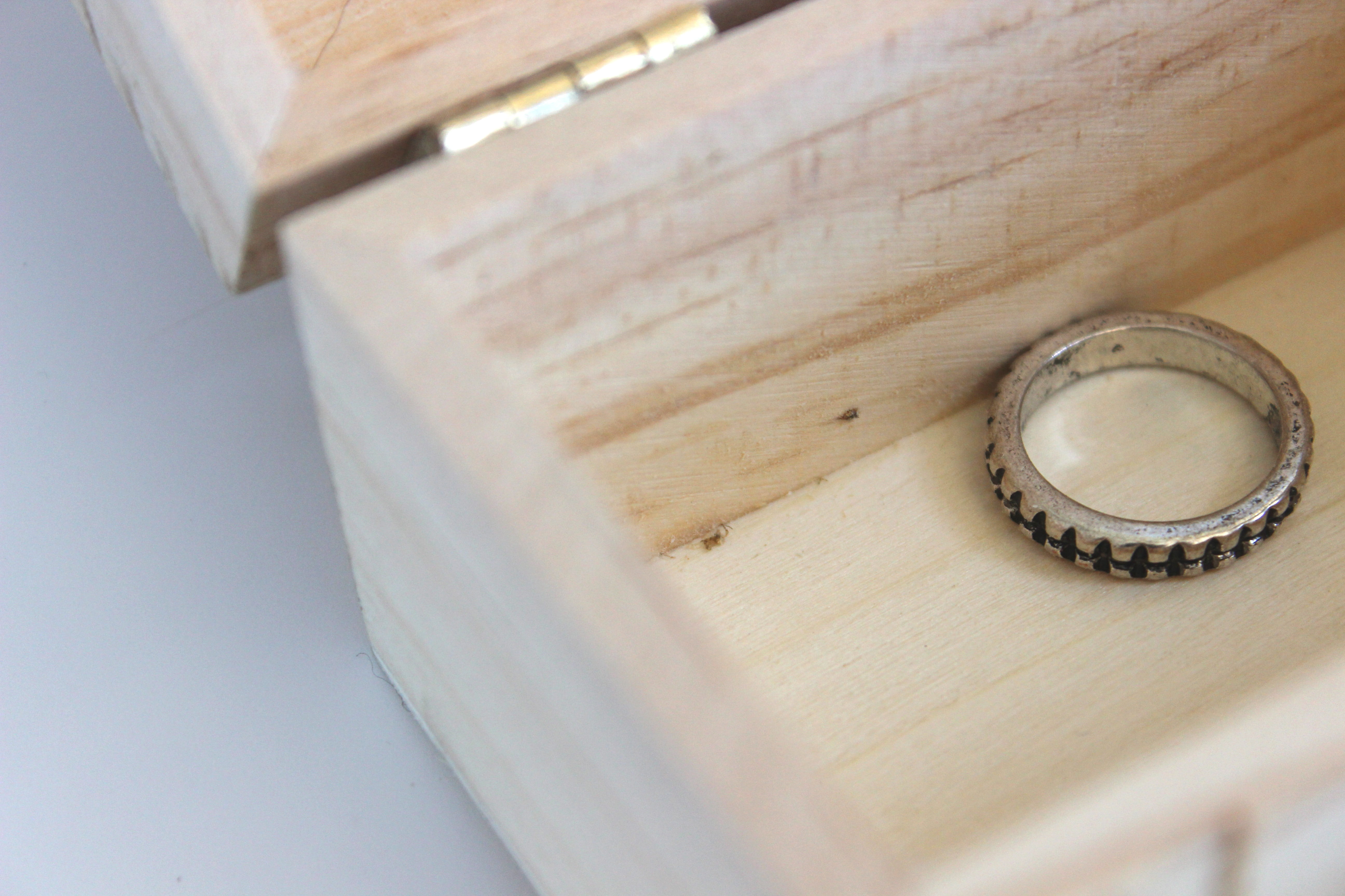 marriage, wood - material, creativity, Chest, Ring, Box, love, table, single object, pattern, Jewelry, shine, jewelery, indoors, food and drink, elegance, HD Wallpaper