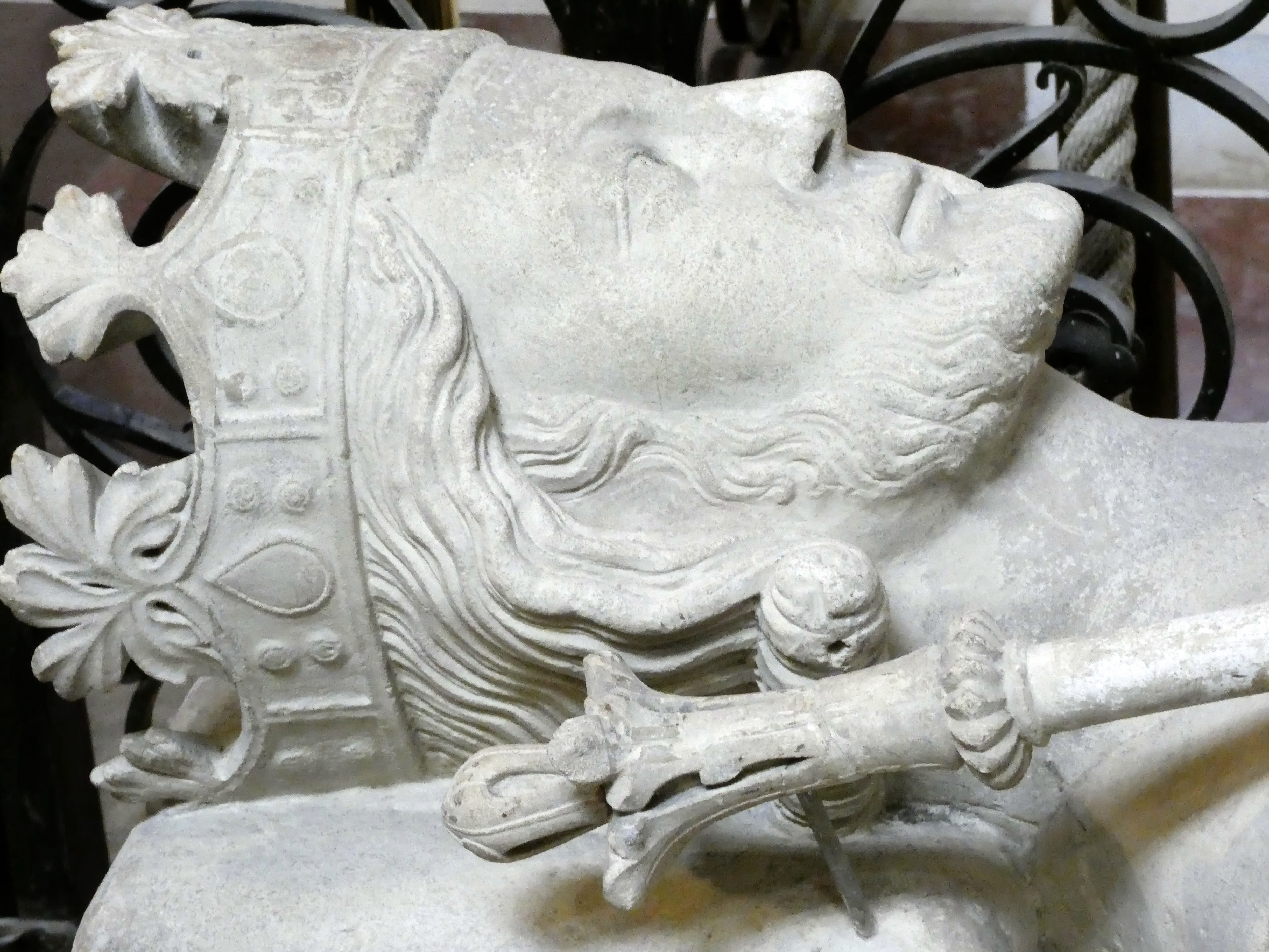 religion, creativity, monument, the past, sculpture, heritage, sculptures, history, male likeness, statue, close-up, craft, necropolis, royal, st-denis, HD Wallpaper
