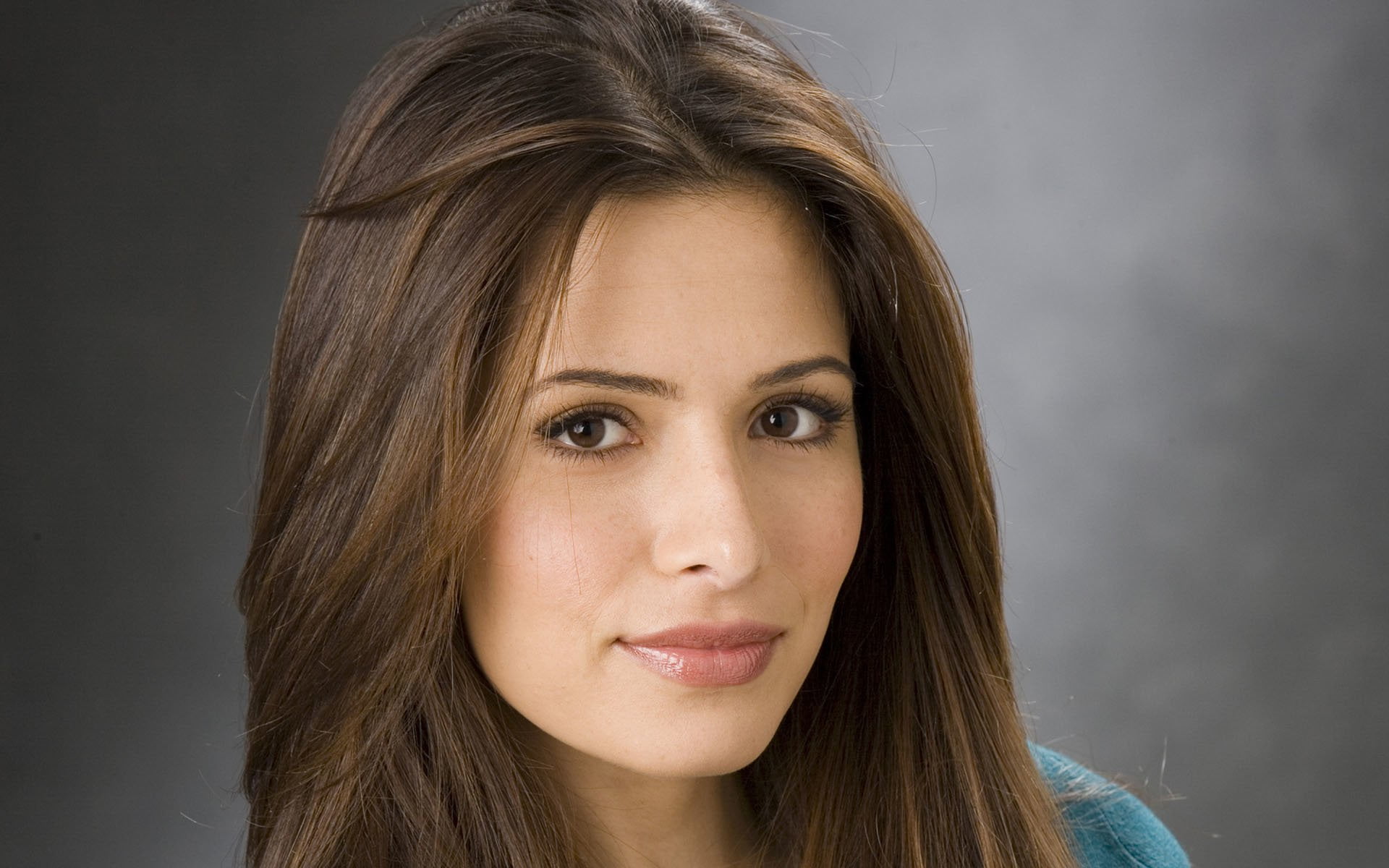 human face, Sarah Shahi, hair, indoors, beautiful people, headshot, brown hair, long hair, 1080P, Actresses, hairstyle, one person, lipstick, teenager, HD Wallpaper