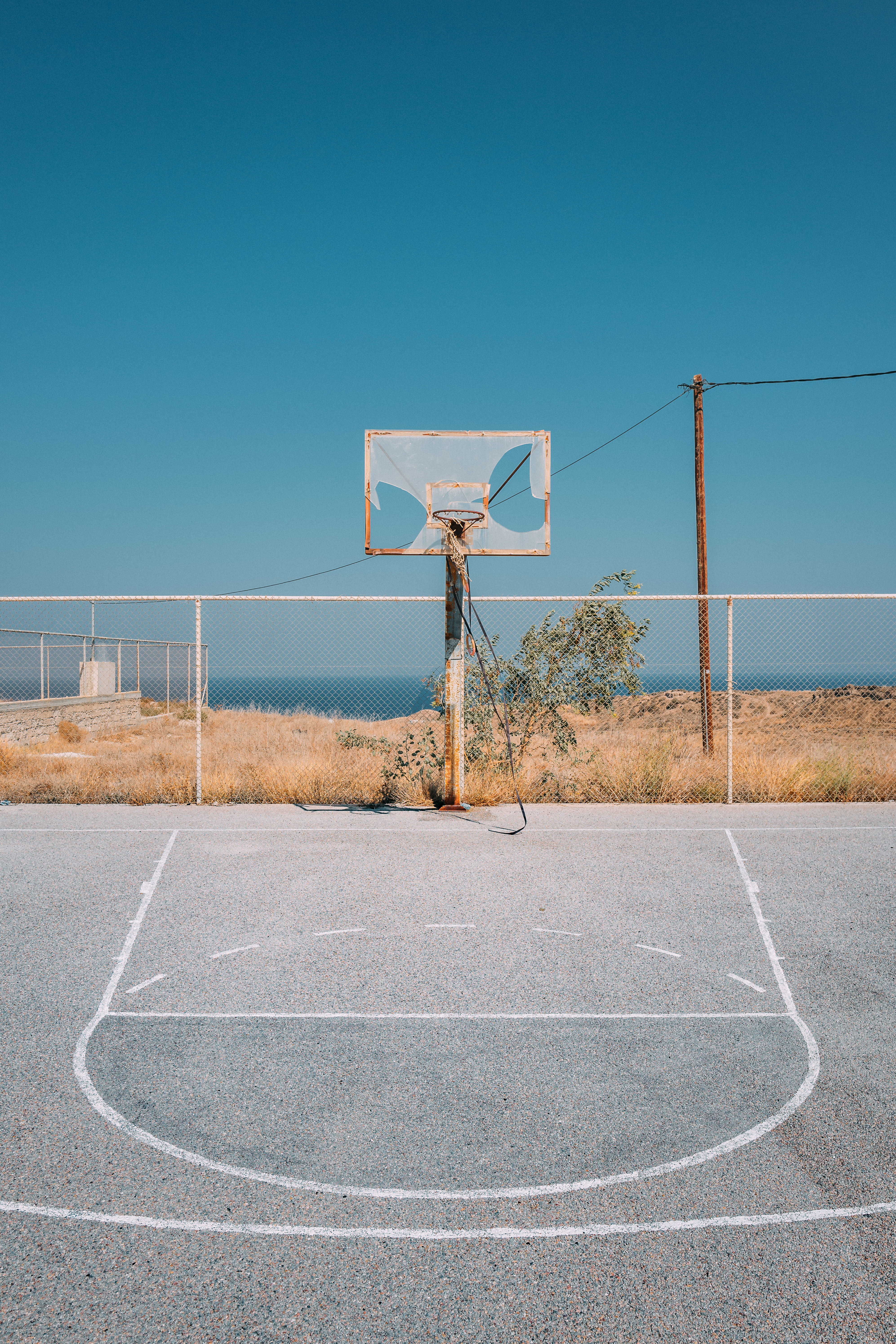 summer, basketball, field, day, grass, blue sky, playground, technology, download, no People, asphalt, ocean, sea, 5K, dividing Line, outdoors, no cloud, Phone HD Wallpaper