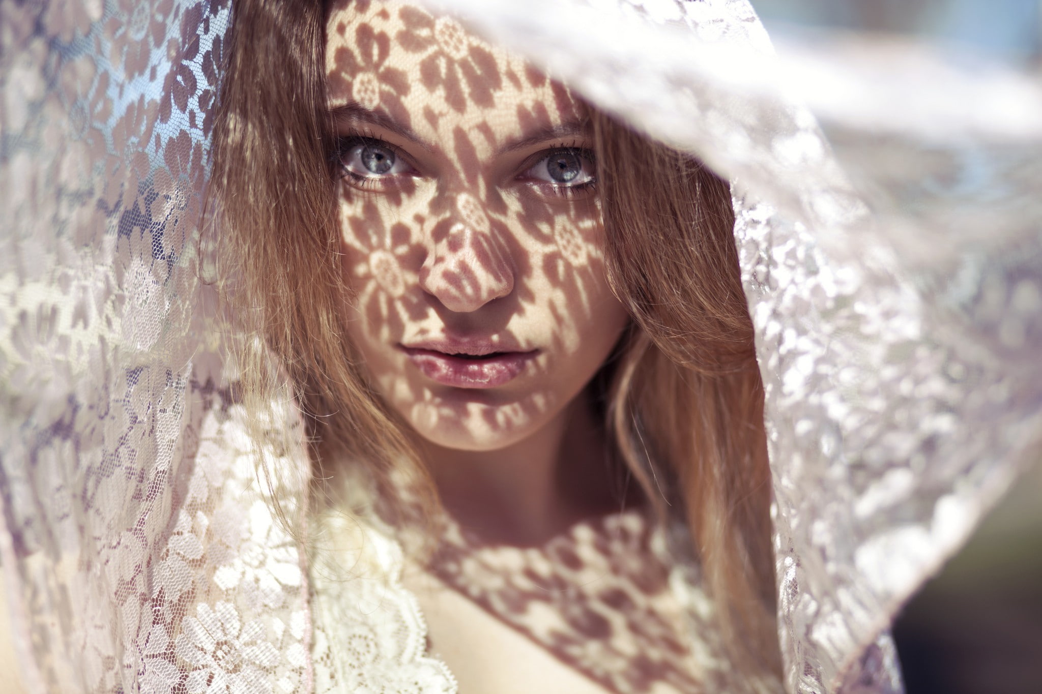 blue eyes, 1080P, flowers, veils, women, looking at viewer, dappled sunlight, shadow, blonde, HD Wallpaper