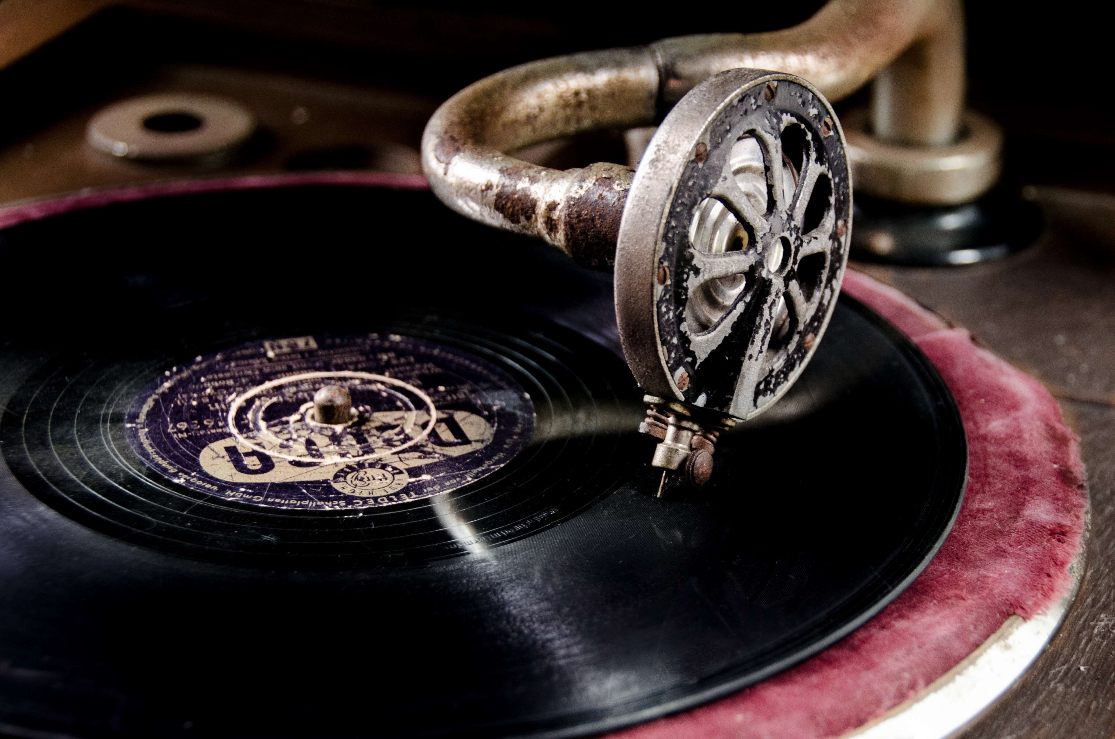 decca music, silver colored, cc0, old, turntable, antique record player, purple, number, gramophone, close-up, r, antique, no people, music, equipment, HD Wallpaper
