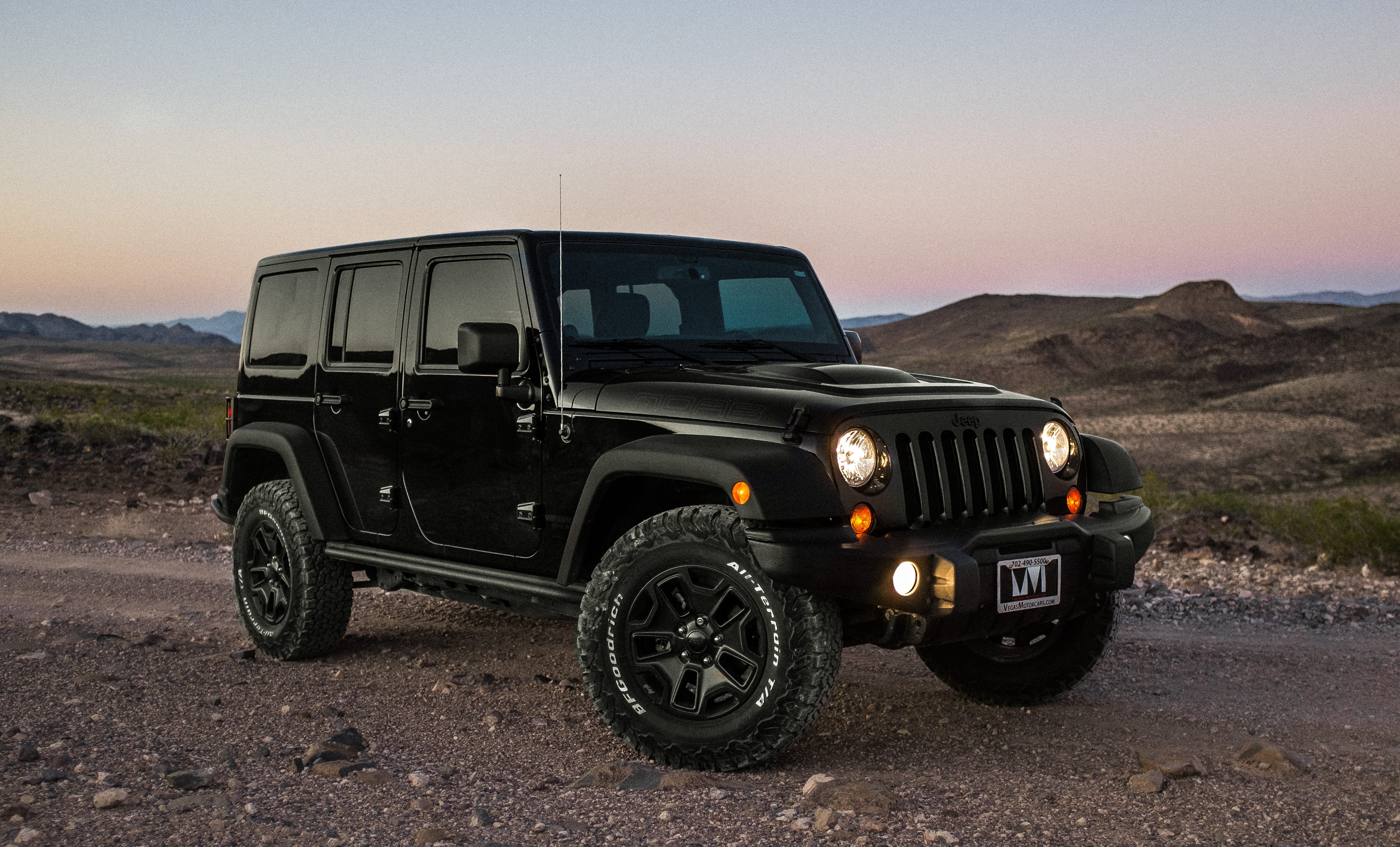 off-road vehicle, ruined, 4K, non-urban scene, stationary, land, land vehicle, design, headlight, old, abandoned, black, mountain, road, new jeep, jeep, HD Wallpaper