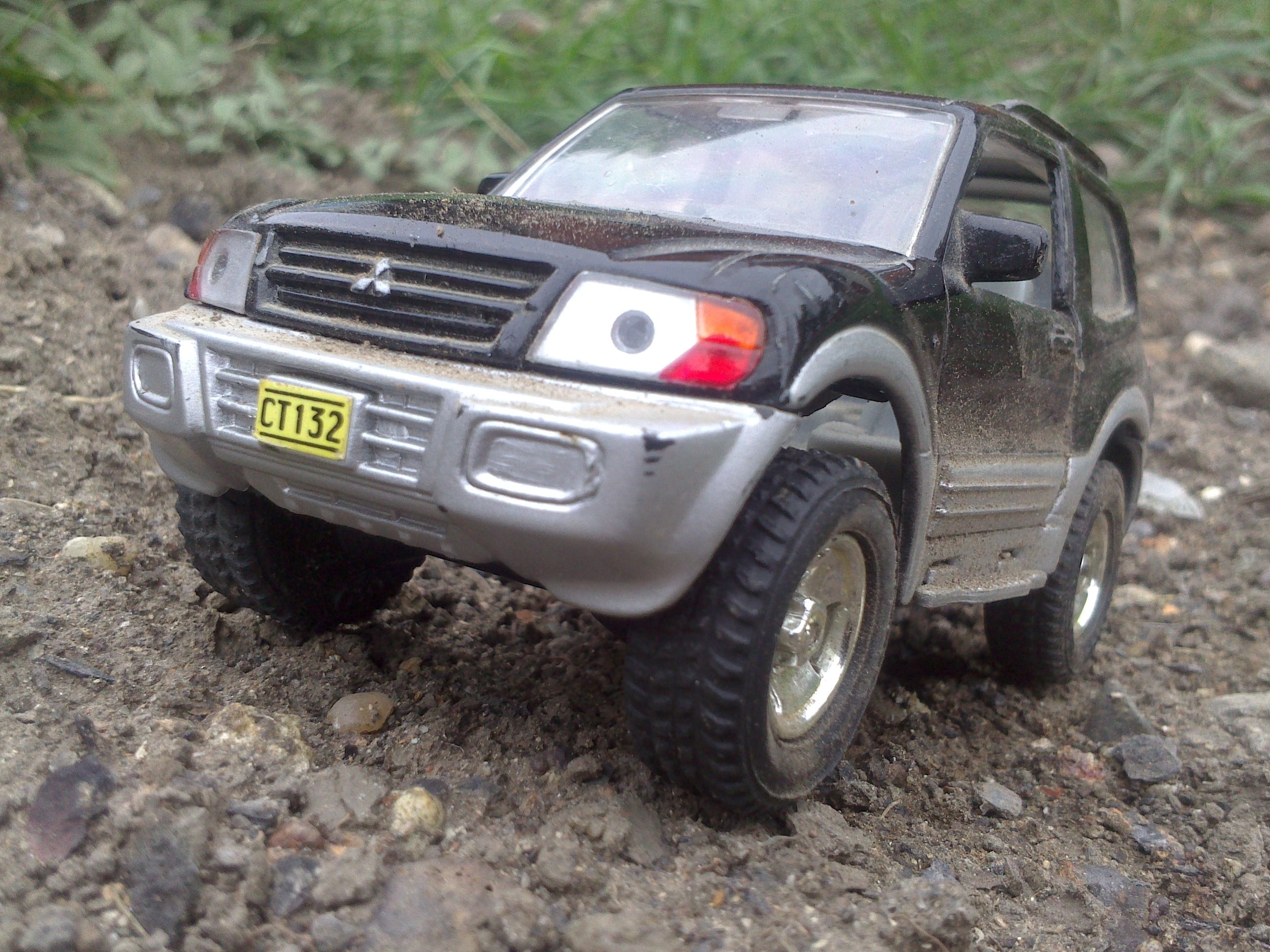 4x4, offroad, gravel, mud, silver colored, climbing, game car, mode of transportation, car, obsolete, model car, nature, day, powder, stationary, game, HD Wallpaper
