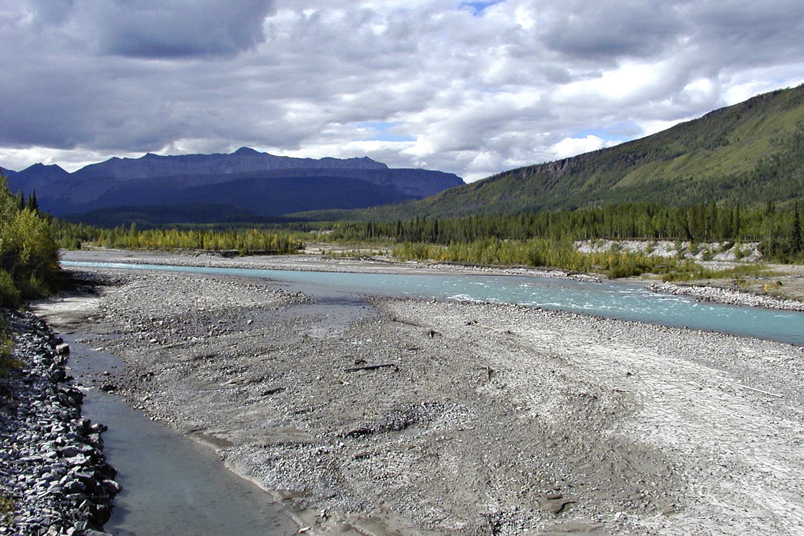 environment, sediments, water, River, tranquil scene, clouds, tranquility, scenics, land, alberta, summer, 720P, extreme Terrain, no People, idyllic, river bed, HD Wallpaper
