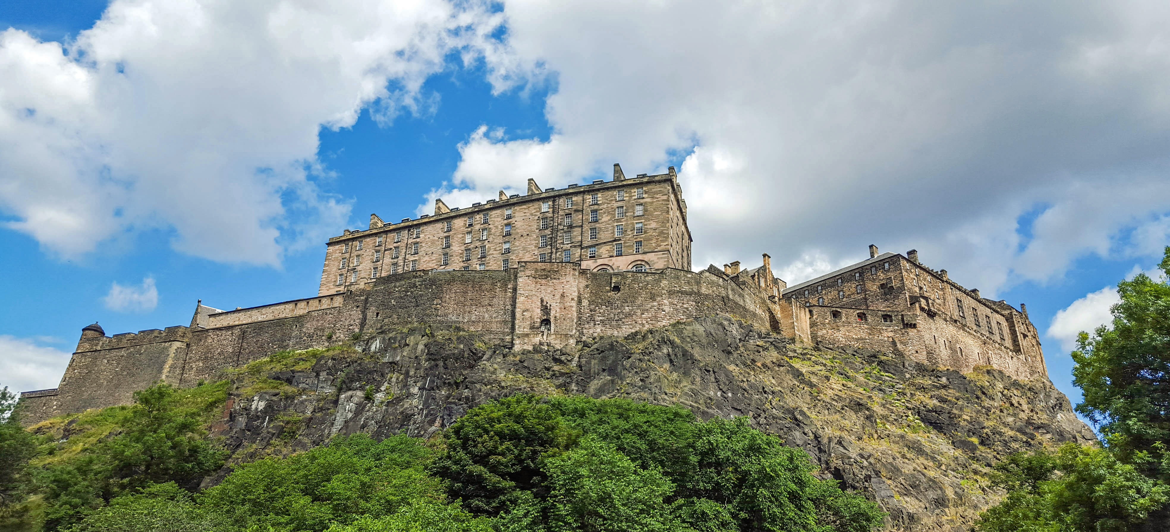 scotland, outdoors, history, castle, top, cloud - sky, no people, sky, tower, concrete, travel, famous Place, nature, 4K, architecture, the past, places of interest, HD Wallpaper