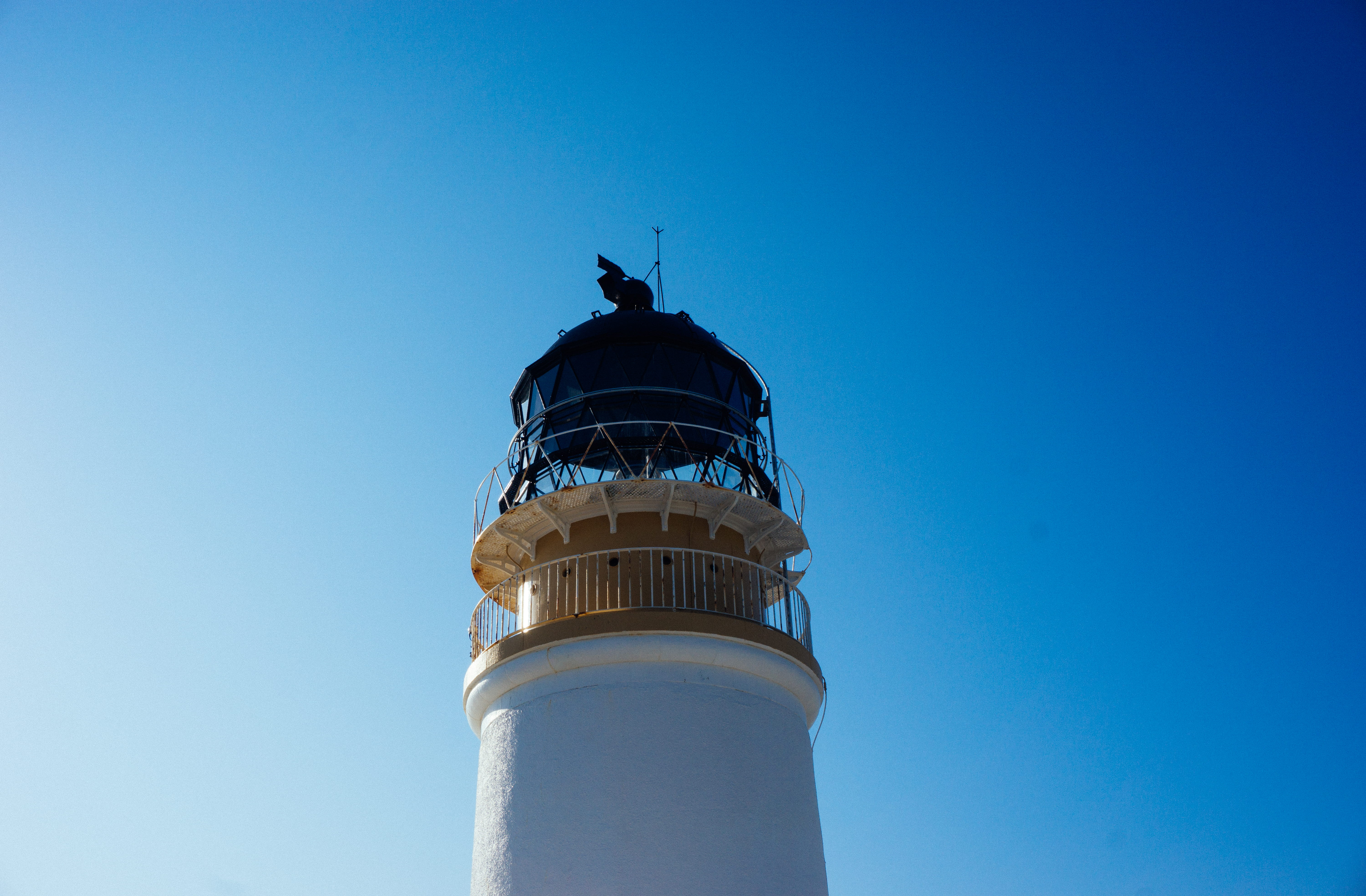 no people, built structure, 5K, united kingdom, travel, lighthouse, direction, safety, guidance, neist point lighthouse, building exterior, low angle view, HD Wallpaper