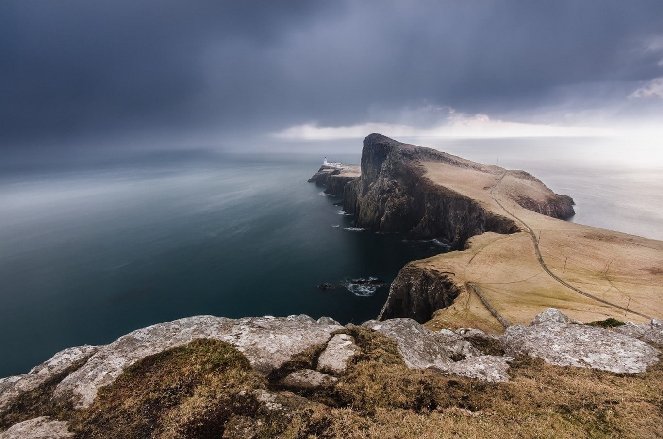 island, solid, nature, rock formation, tranquil scene, day, UK, land, beauty in nature, Scotland, rock - object, Neist Point, 720P, storm, cloud - sky, HD Wallpaper