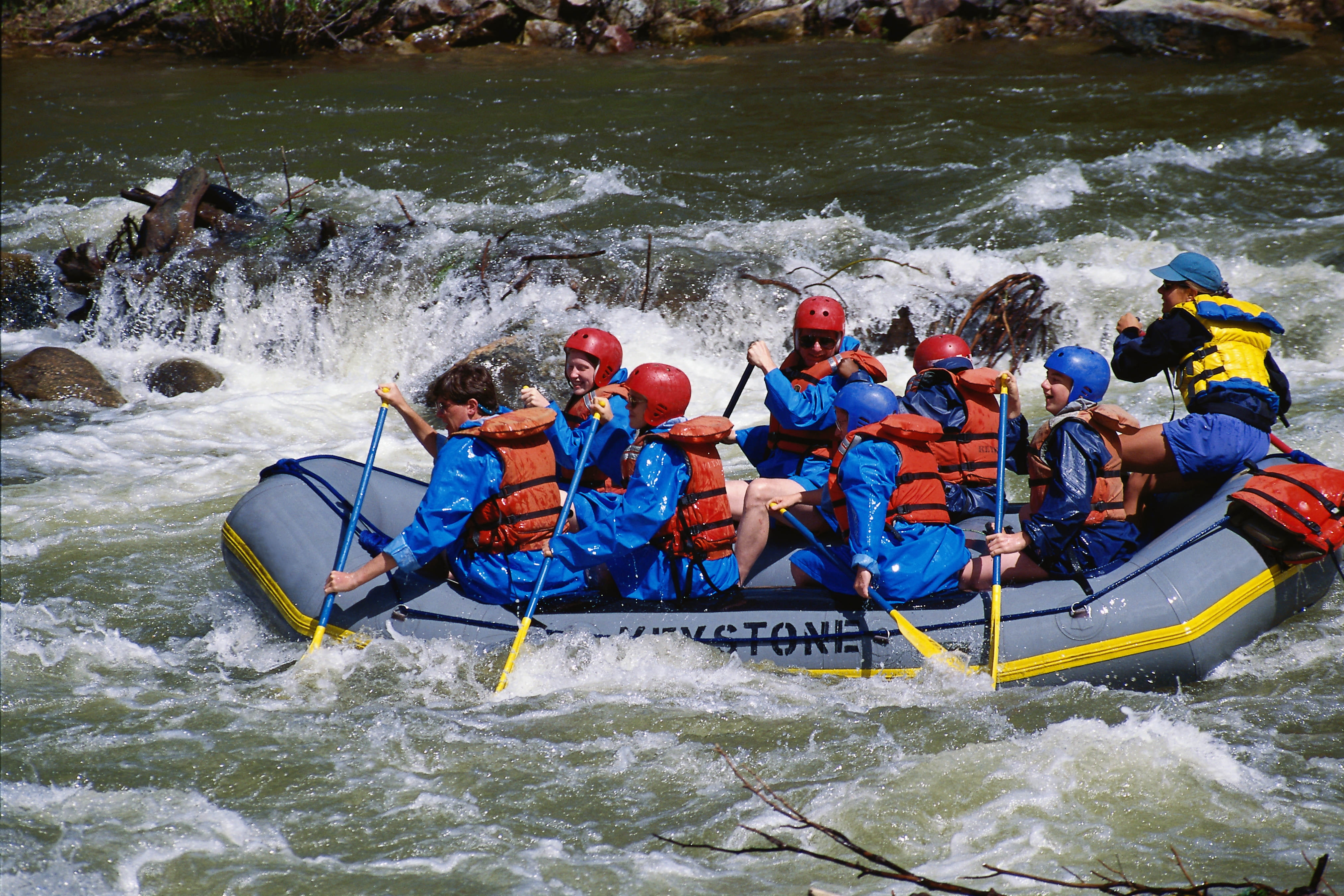 teamwork, rocky Mountains, colorado, speed, rapid, gray, sports Helmet, cache La Poudre, boating, competitive Sport, safety, aquatic sport, rescue, competition, HD Wallpaper
