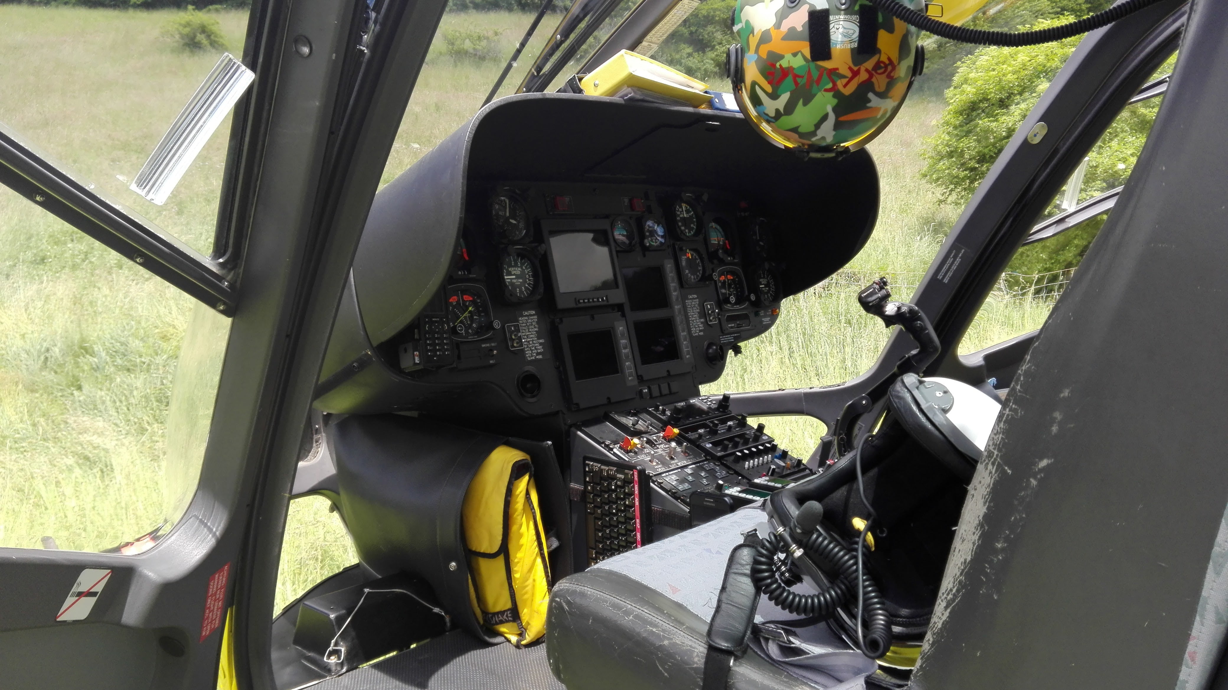 outdoors, no people, glass - material, helicopter, complexity, christophorus, close-up, vehicle interior, air vehicle, land vehicle, rotor, control, army, HD Wallpaper