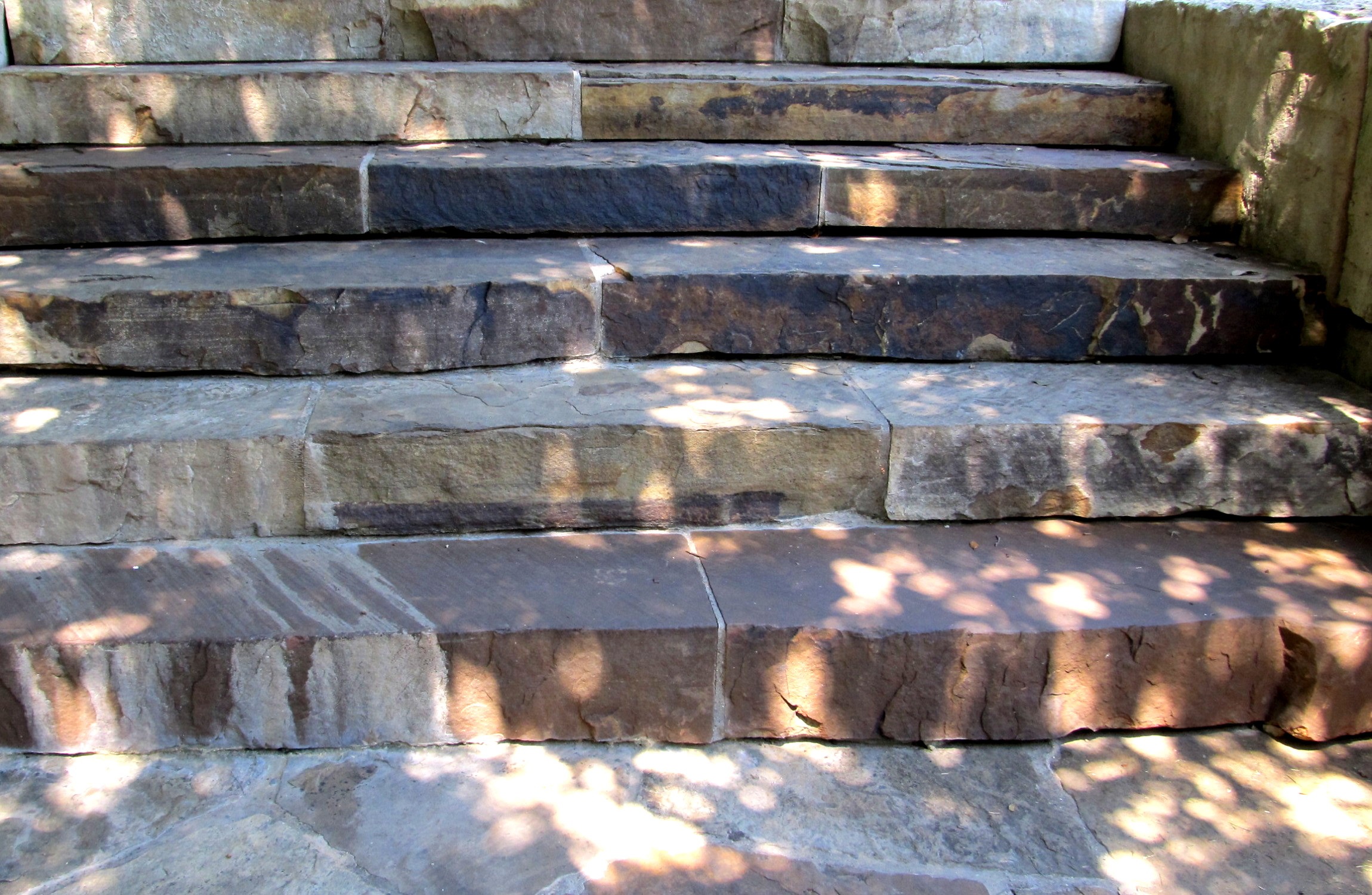 outdoors, garden, day, steps and staircases, 1080P, textured, close-up, sunlight, architecture, old, solid, in a row, staircase, no people, built structure, HD Wallpaper