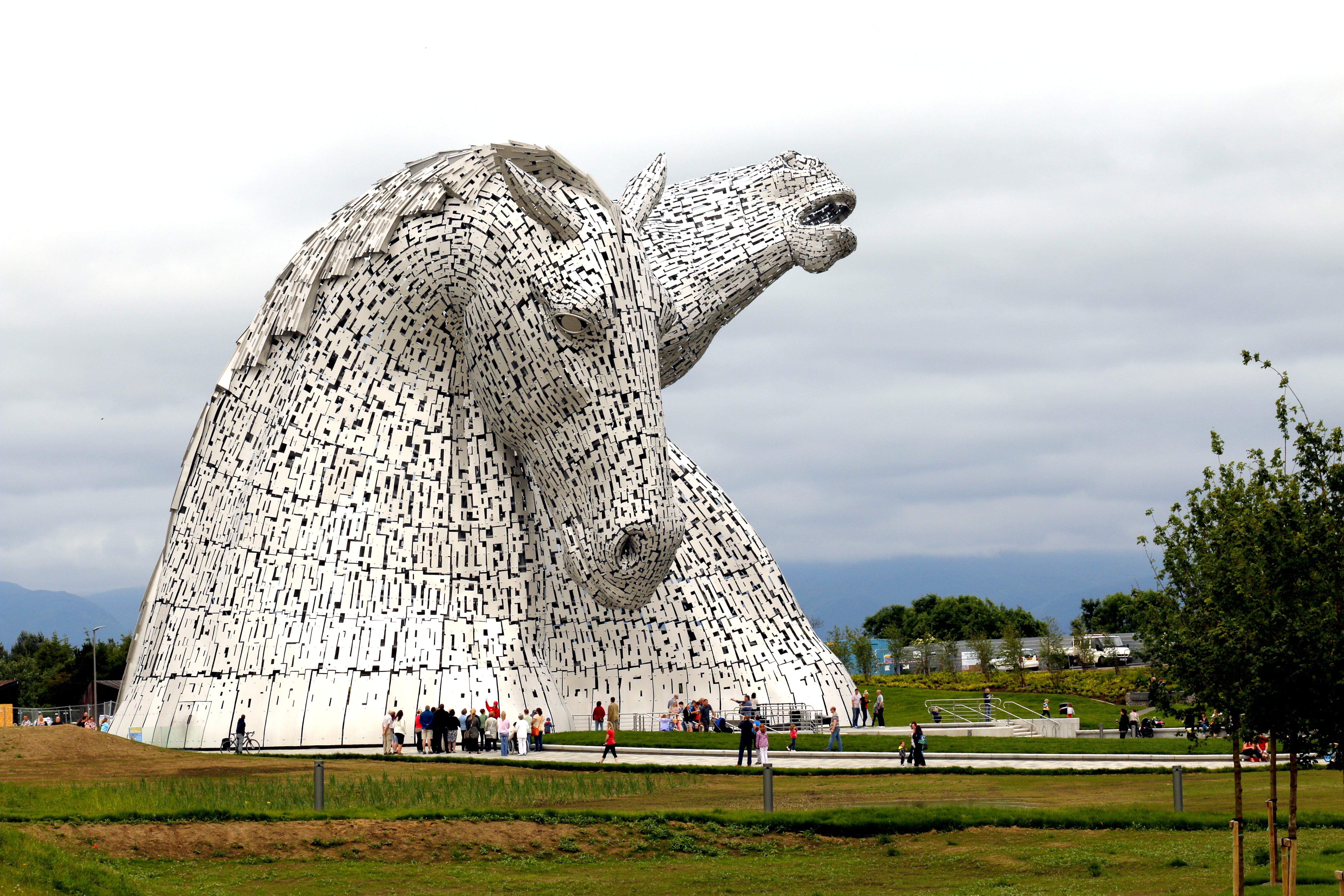 travel, animal representation, visitors, park, clouds, day, architecture, falkirt, built structure, nature, Monument, statue, travel destinations, cloud - sky, HD Wallpaper