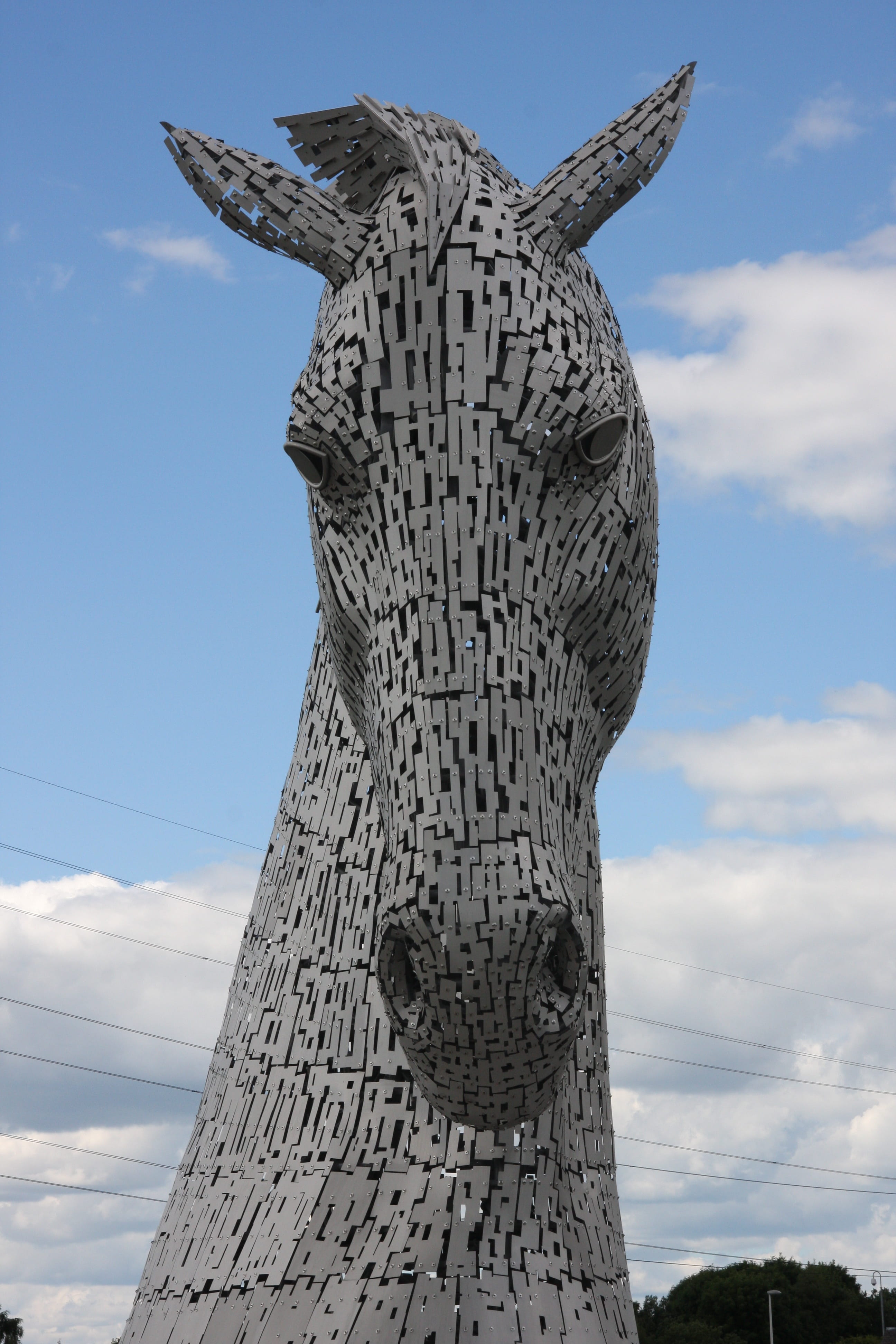 solid, helix, sky, architecture, animal, falkirk, travel, the past, no people, beauty in nature, art and craft, day, travel destinations, sculpture, 4K, Phone HD Wallpaper