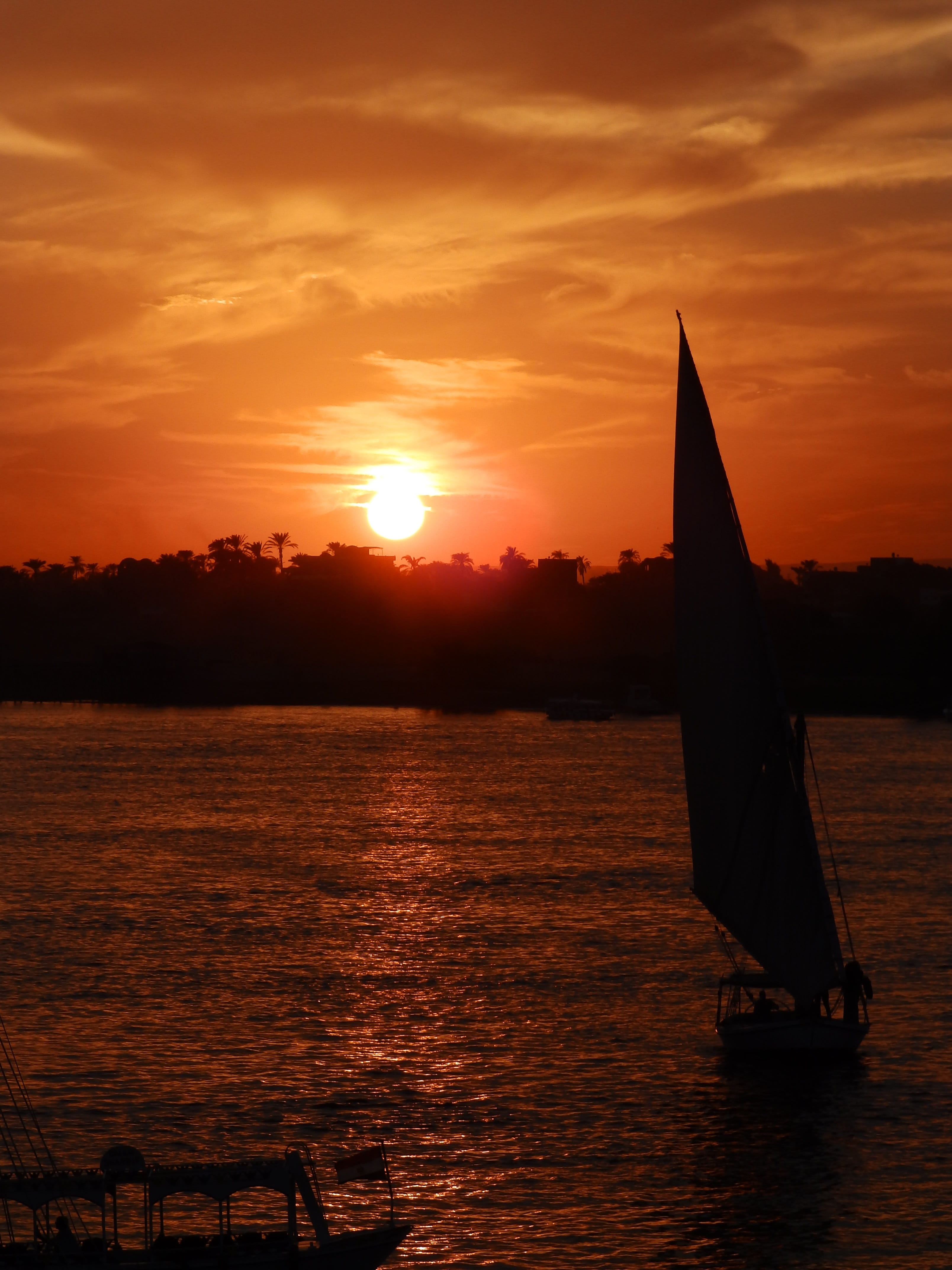 sunset, sea, sailboat, transportation, nautical vessel, nil, boat, in the evening, colors, outdoors, travel, canvas, lake, mode of transportation, sky, Phone HD Wallpaper