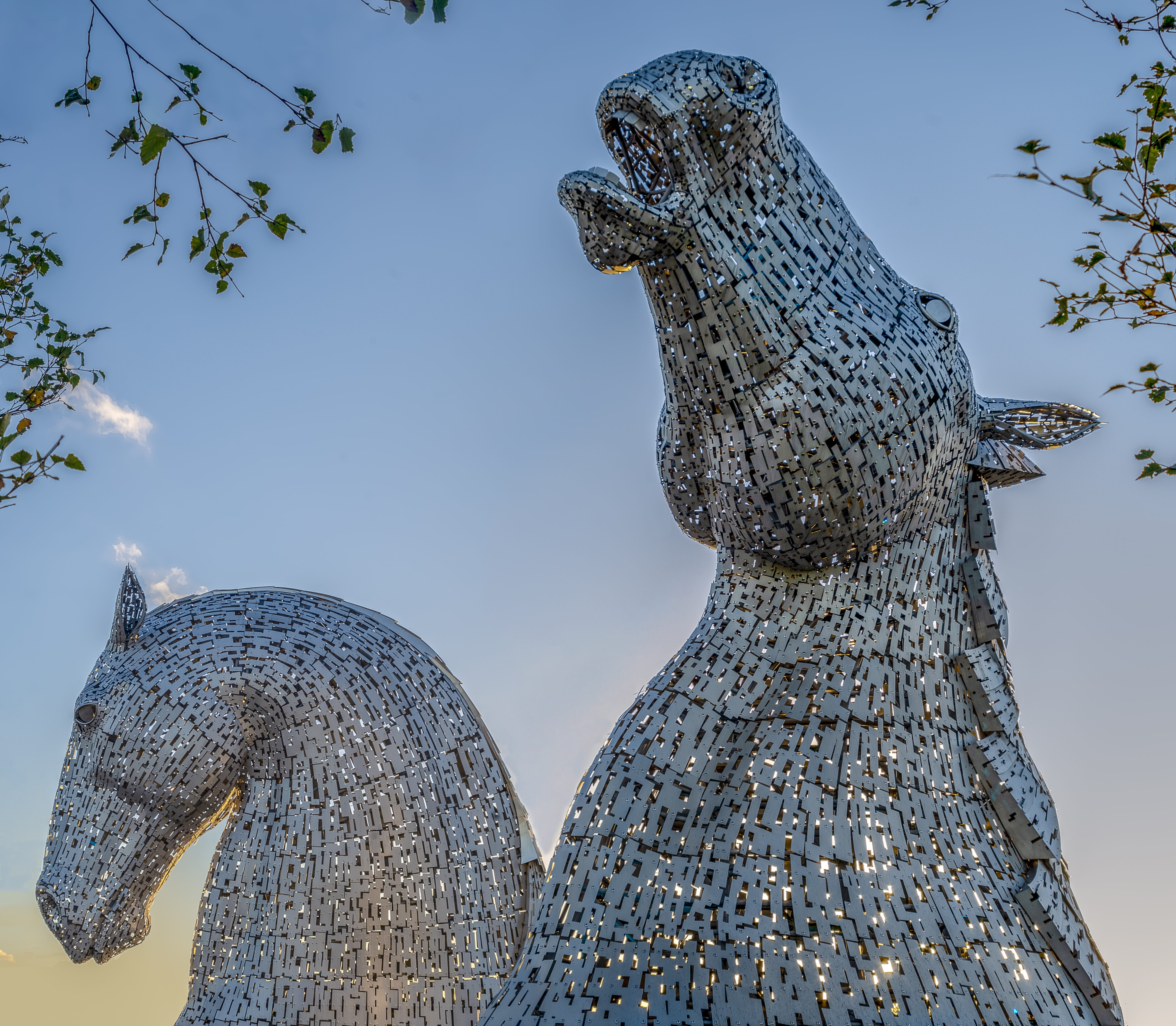 kelpies, sculpture, animal head, tree, steel, low angle view, animal, architecture, animal representation, plant, clear sky, mythical, horse head, horses, HD Wallpaper