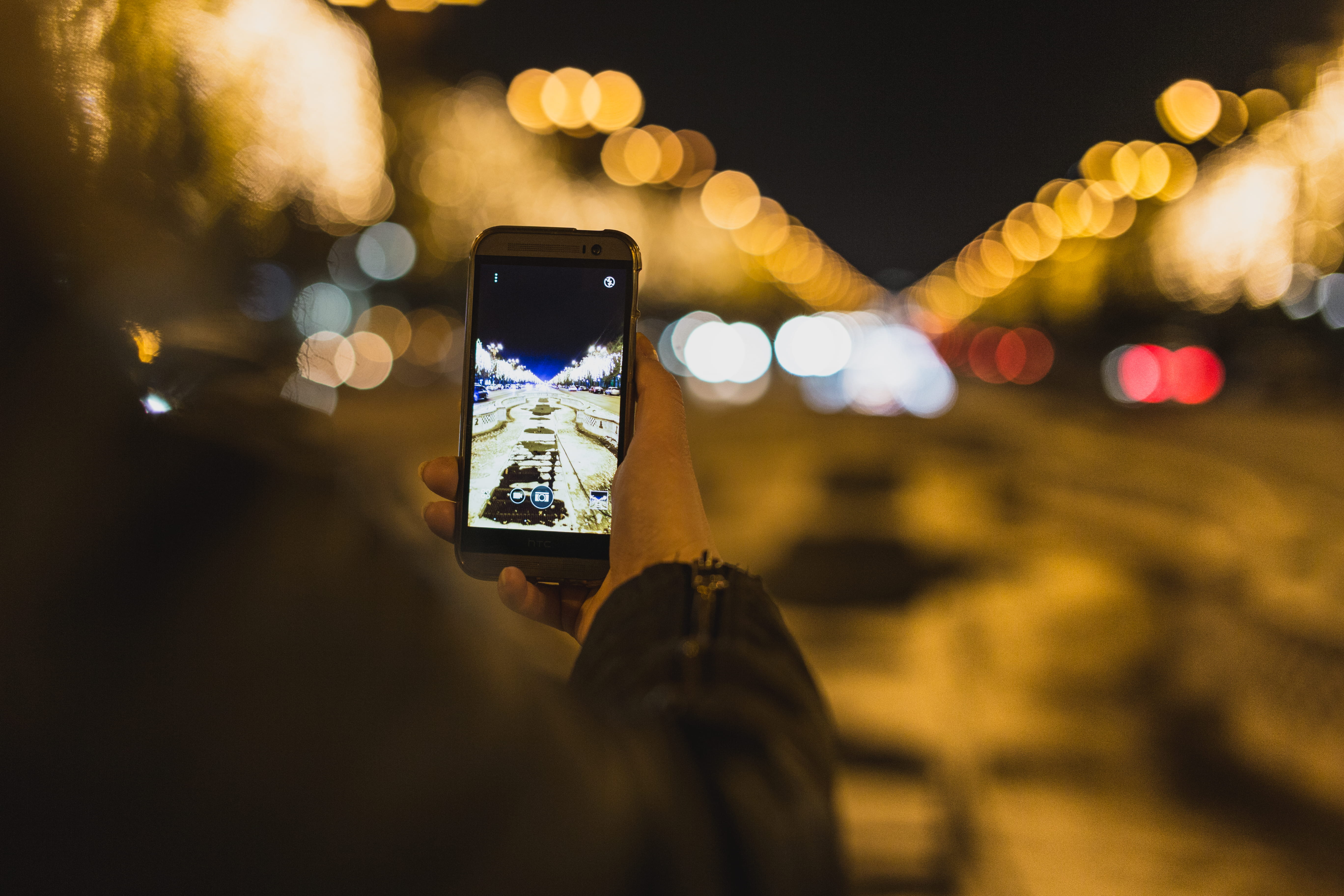 technology, mobile phone, photography themes, connection, holding, human body part, activity, canon, canon6d, wireless technology, screen, photographing, HD Wallpaper