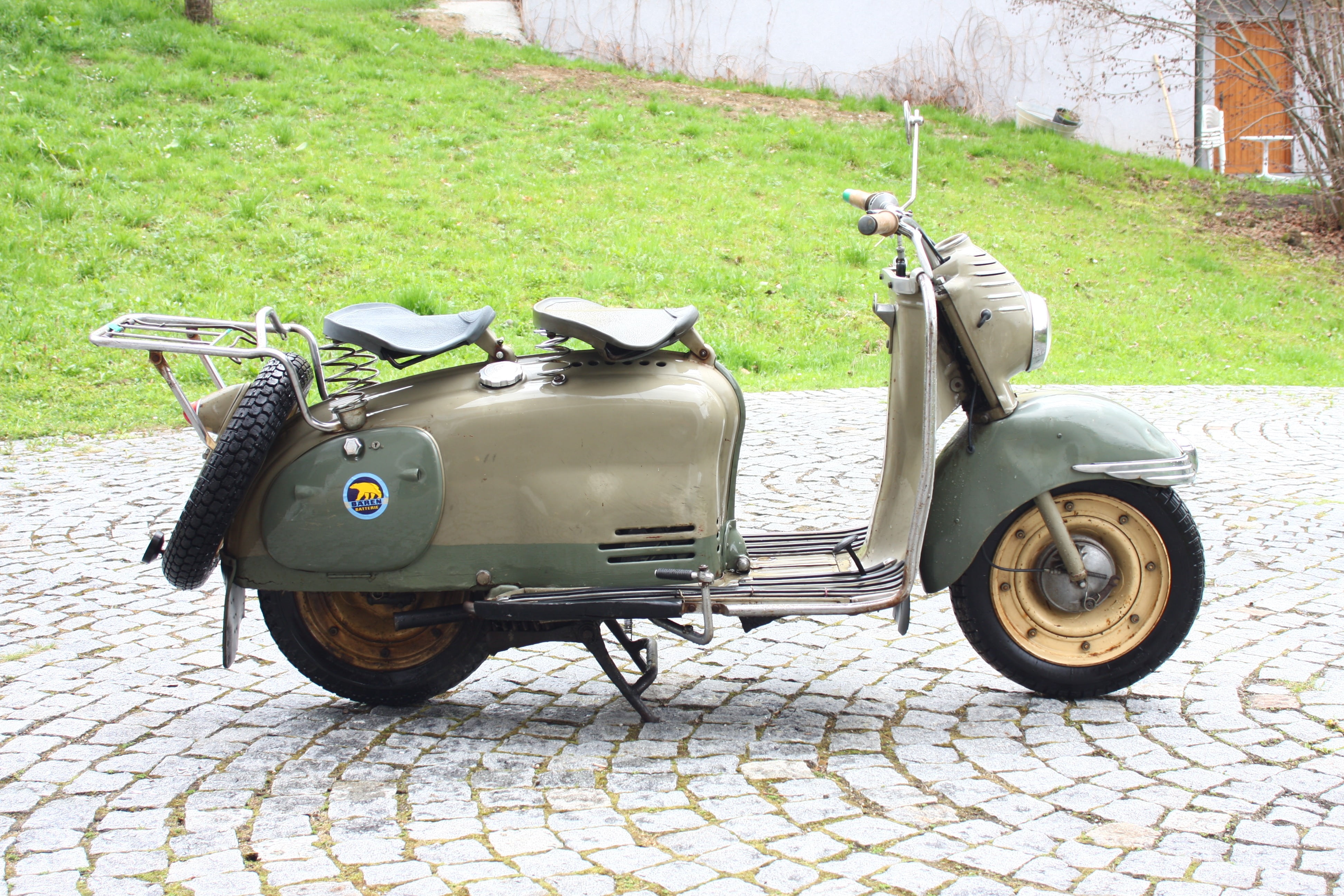 outdoors, paving stone, transportation, mode of transportation, plant, 125 ccm, absence, green color, oldtimer, austria, stationary, day, no people, cobblestone, HD Wallpaper