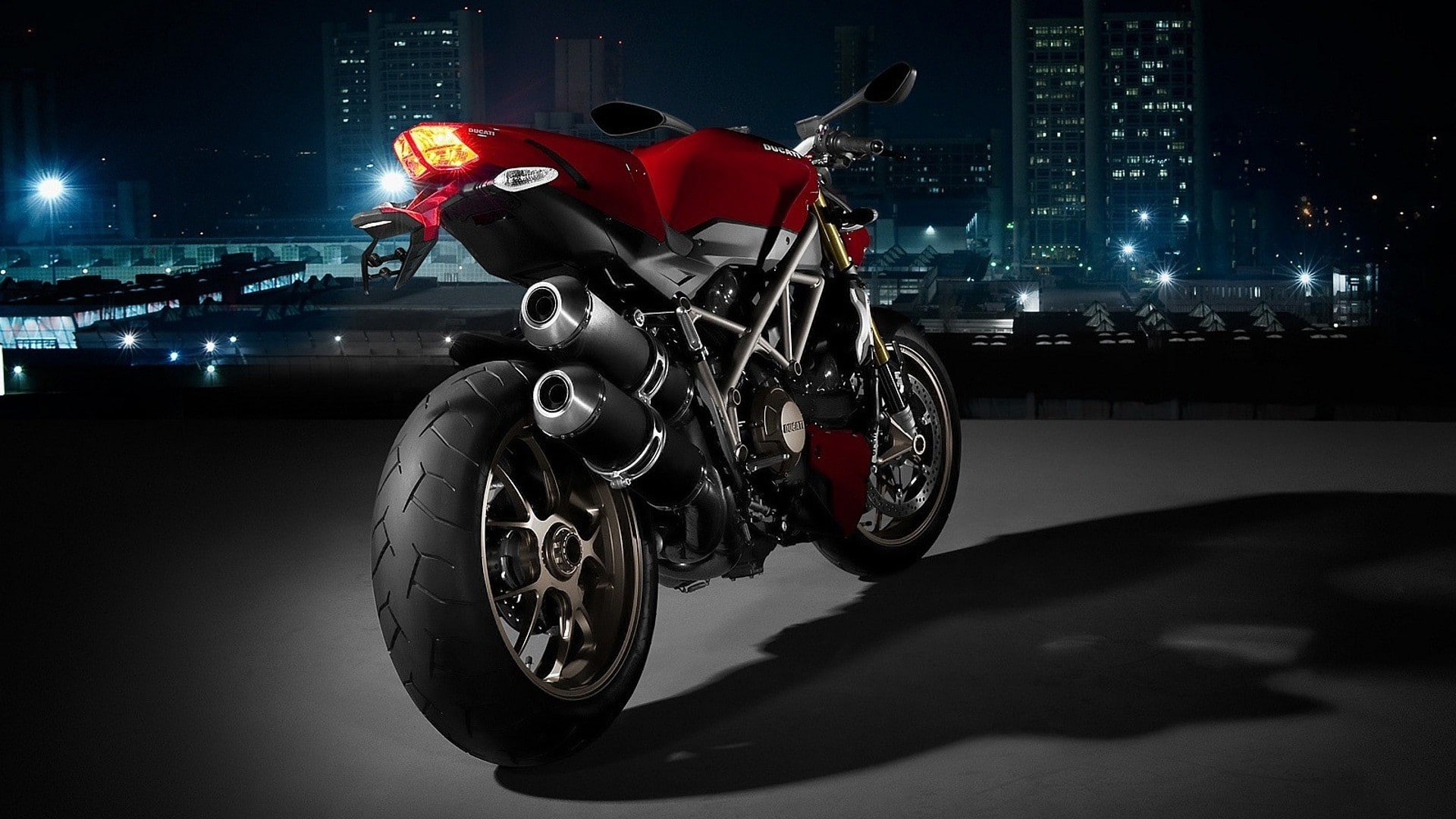 sports helmet, land vehicle, wheel, street, vehicle, Ducati, city, sport, dark, crash helmet, illuminated, men, motorcycle, cityscape, transportation, helmet, HD Wallpaper