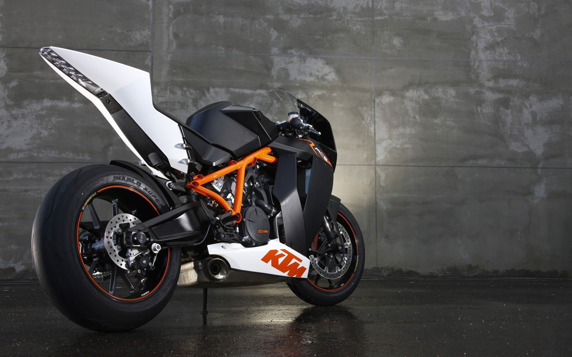 no people, outdoors, parking, helmet, road, black color, 1080P, wall - building feature, city, motorcycle, day, ktm ktm rc8, transportation, side view, HD Wallpaper
