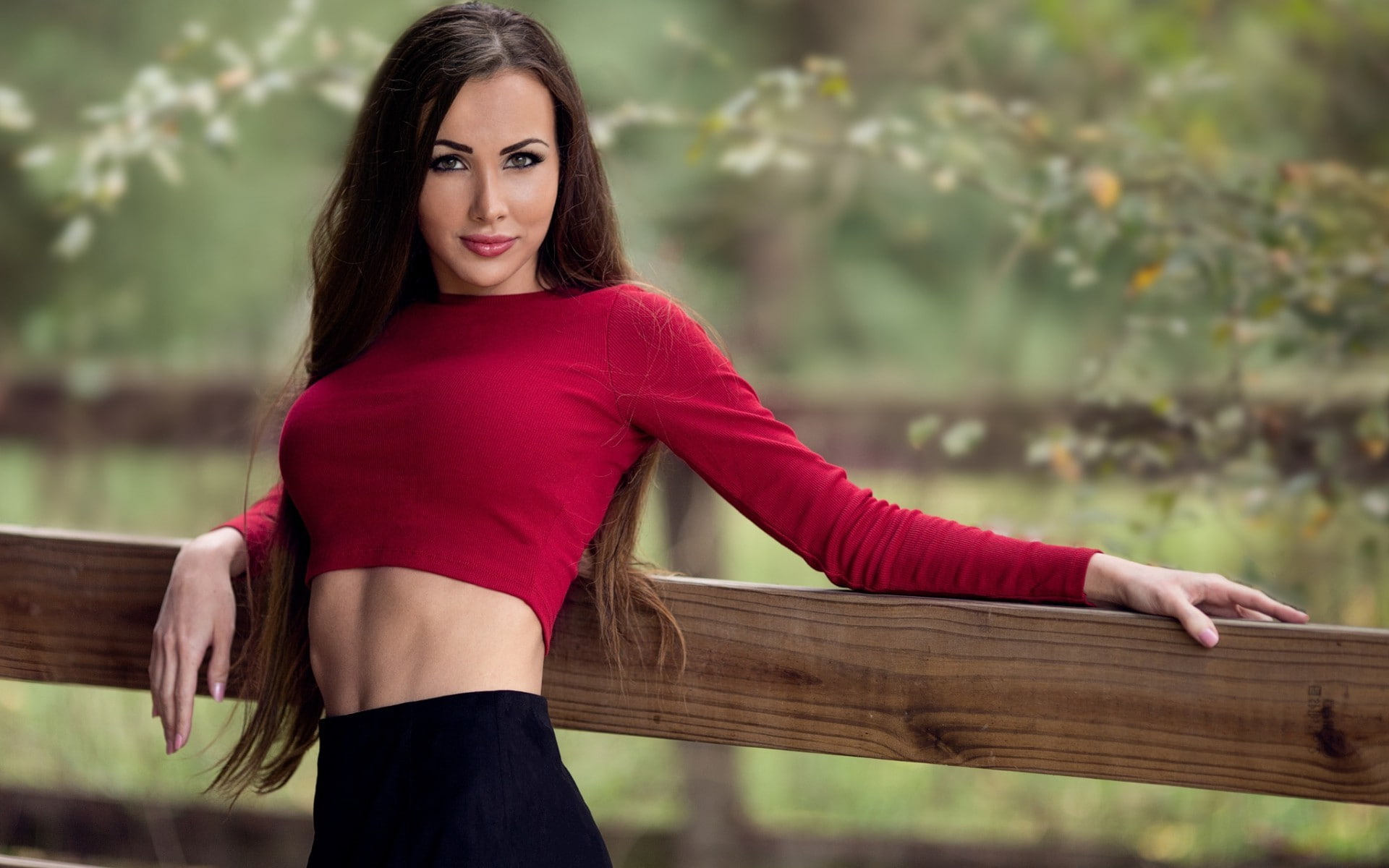 young adult, outdoors, 1080P, young women, beautiful woman, hairstyle, one person, adult, lifestyles, looking at camera, long hair, beauty, brown hair, HD Wallpaper