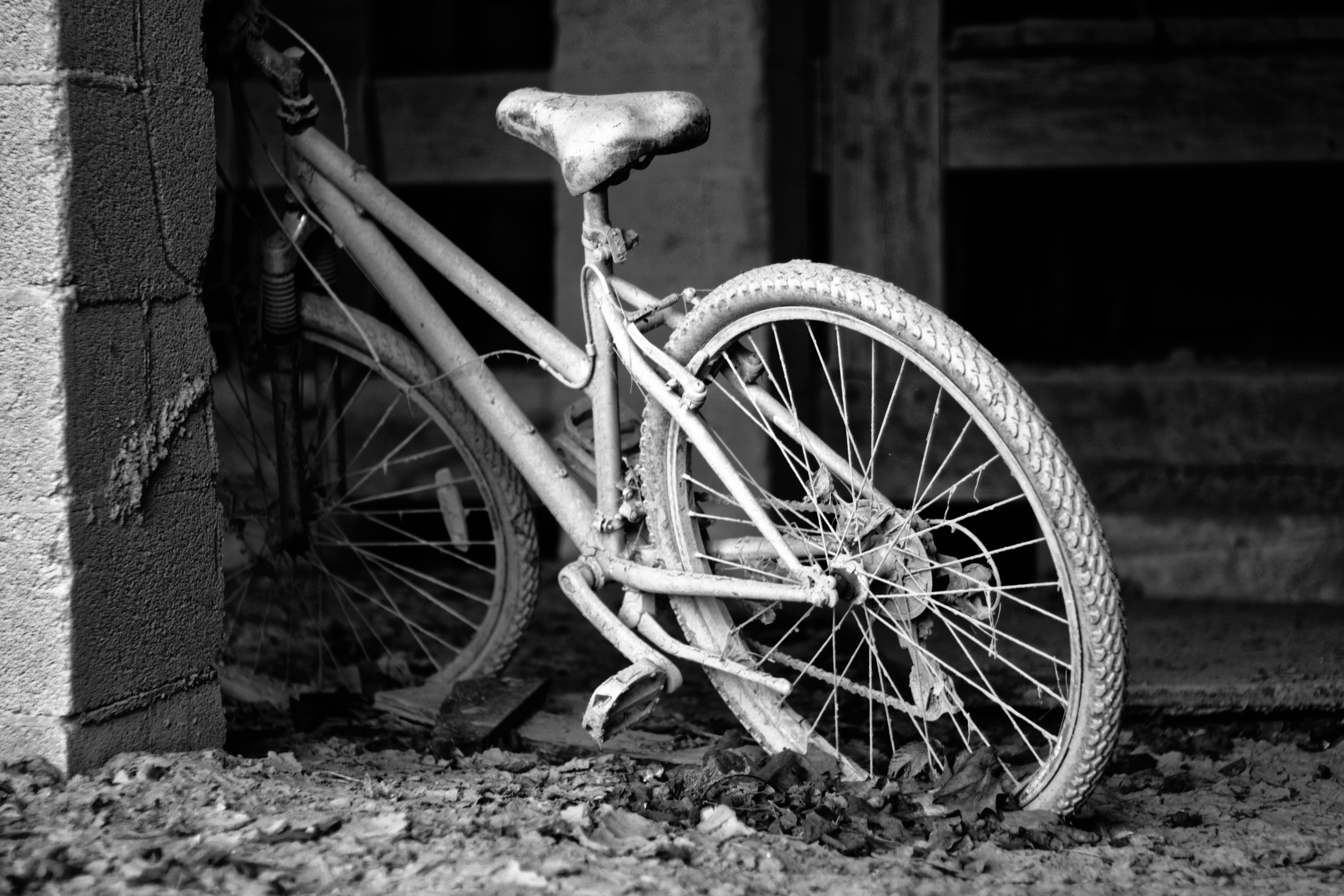 bicycle, city, stationary, day, united states, west point on the eno, no people, deterioration, architecture, durham, outdoors, wheel, wall - building feature, HD Wallpaper