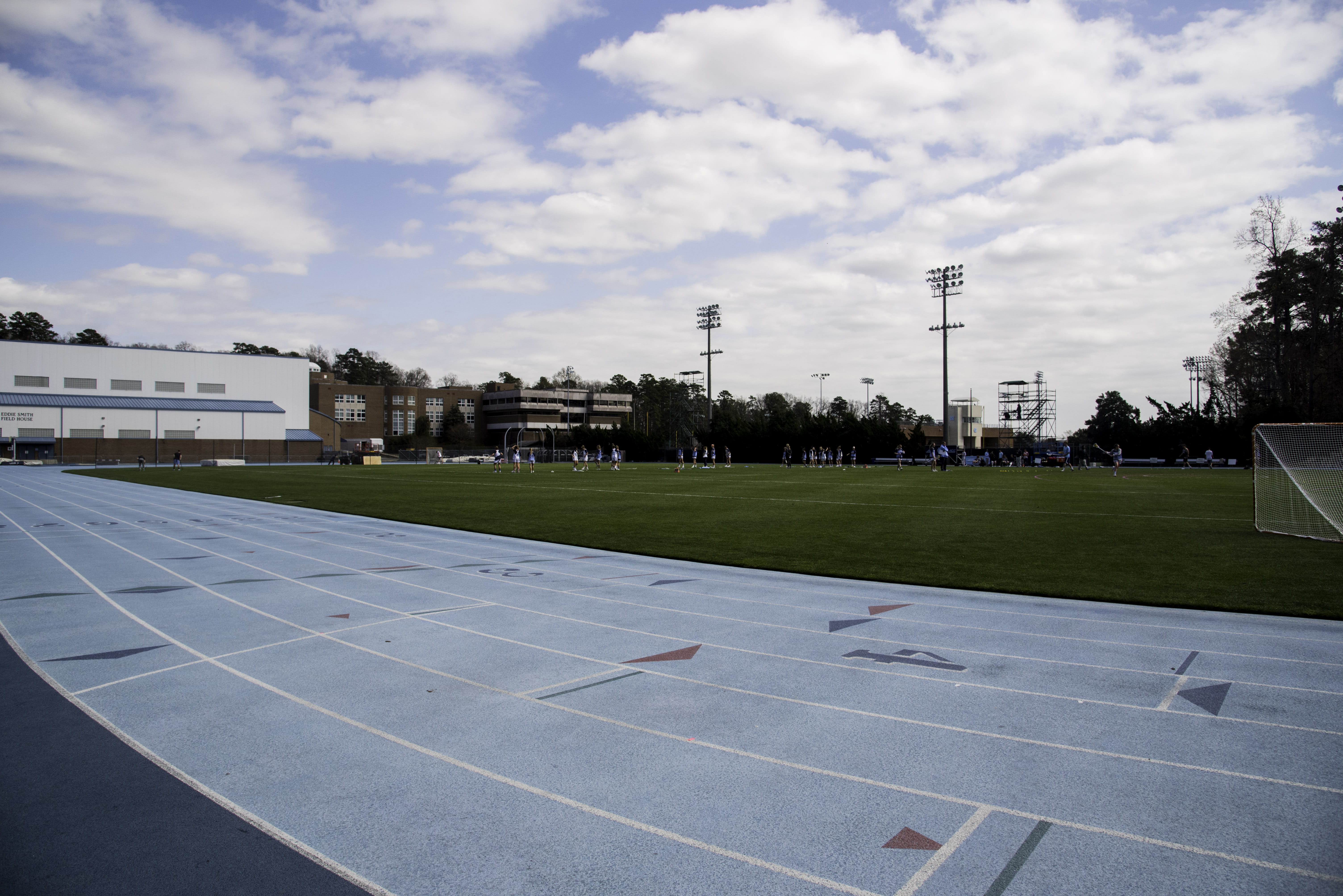 soccer field, carolina, public domain, sport, architecture, nature, empty, city, sunlight, photos, grass, UNC, chapel hill, building exterior, plant, built structure, HD Wallpaper
