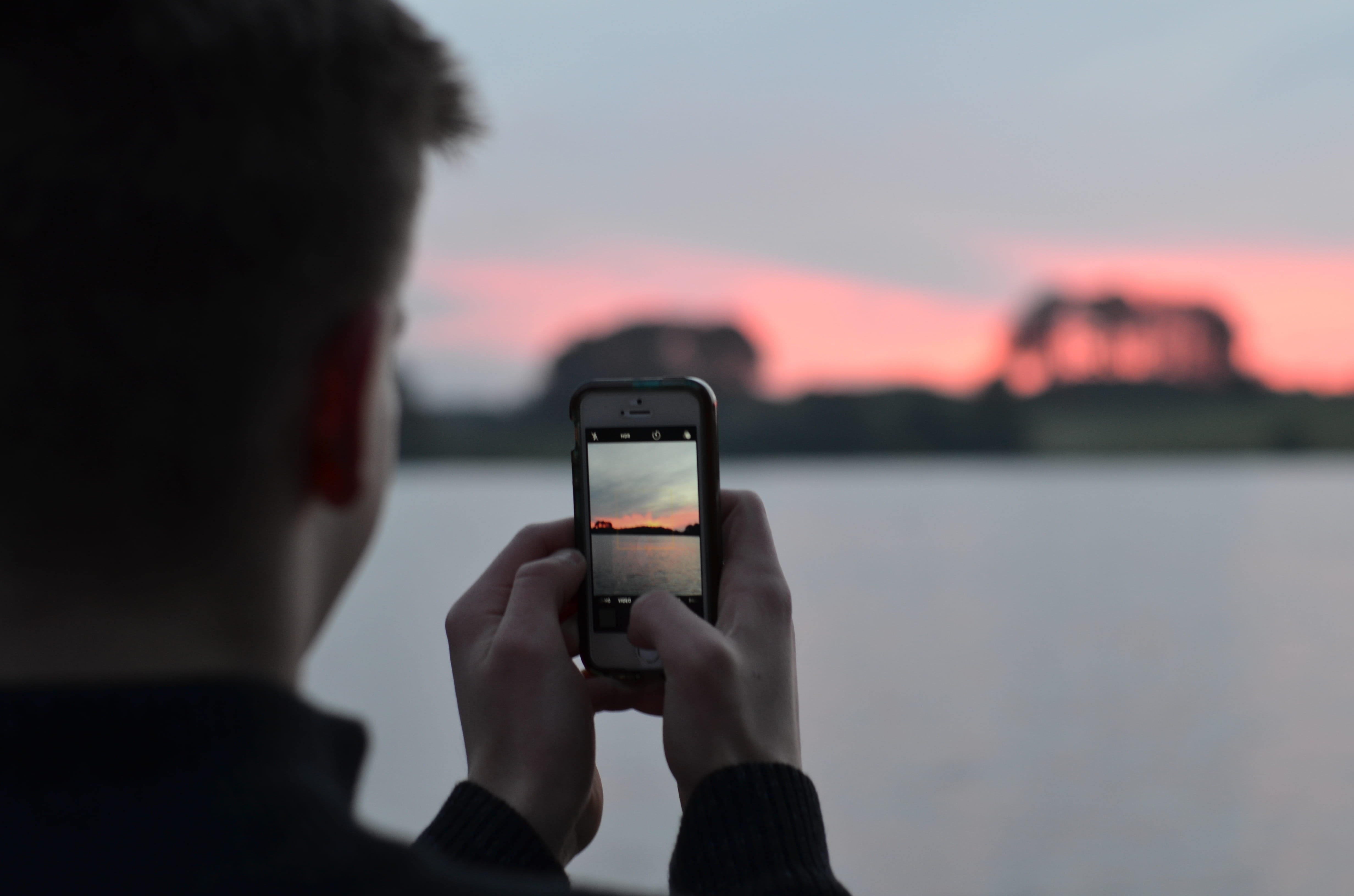 connection, hand, selective, photography themes, rear view, photo, man, portrait, smart phone, water, photographer, blue, portable information device, person, HD Wallpaper