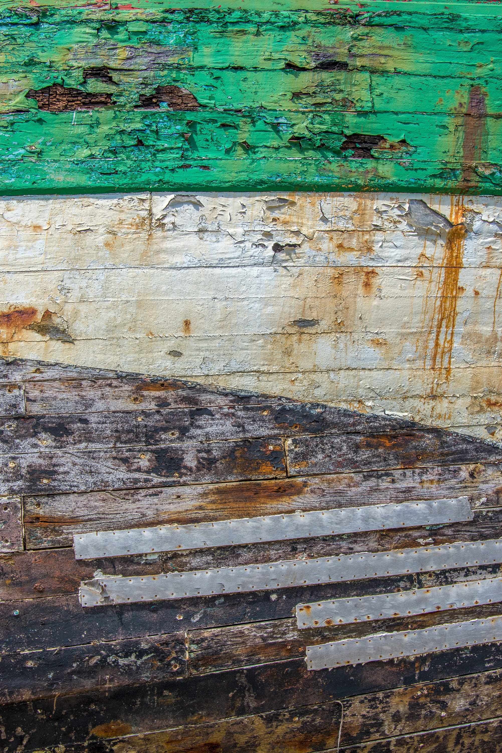 boards, peeling paint, gross, pattern, built structure, old boat, color, old, rustic, paint, day, no people, wood, deterioration, rusty, bad condition, Phone HD Wallpaper