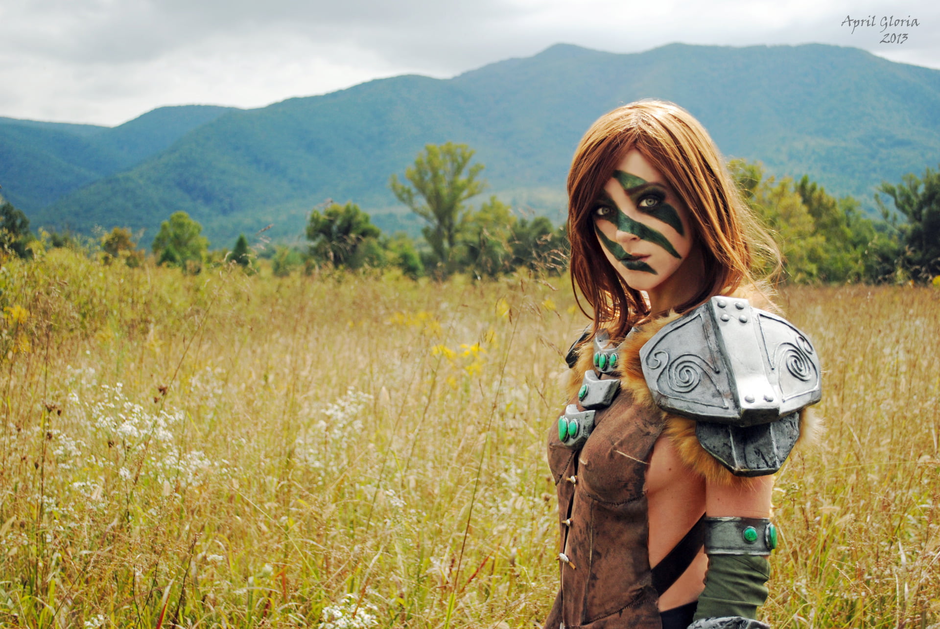 day, April Gloria, travel, happiness, Skyrim, grass, people Traveling, Cosplay, s, costume, adult, forest, females, enjoyment, people, summer, field, tourist, HD Wallpaper