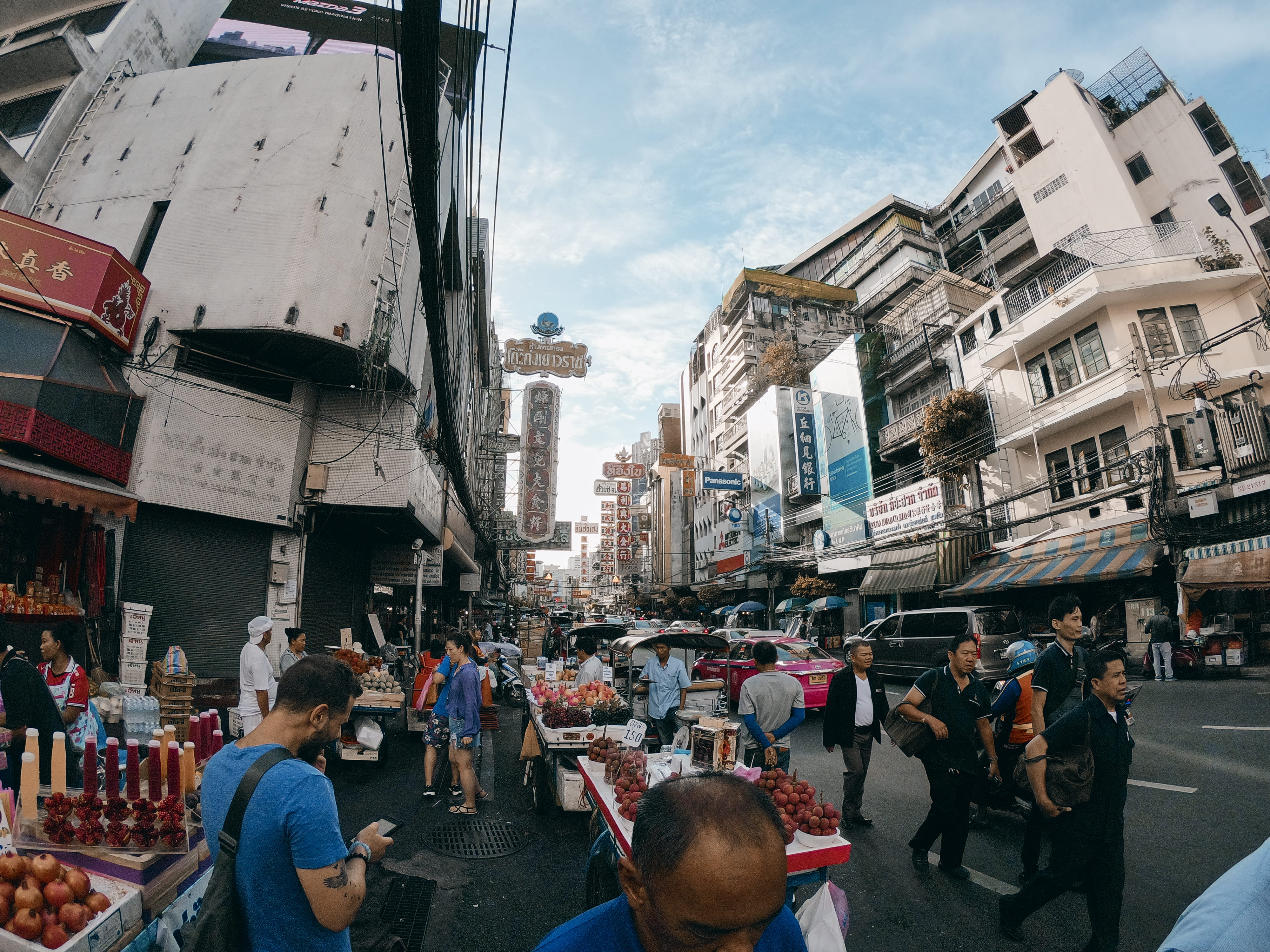 apparel, human, men, transportation, path, city life, 374 yaowarat rd, thailand, people, metropolis, city, built structure, outdoors, khwaeng chakkrawat, HD Wallpaper