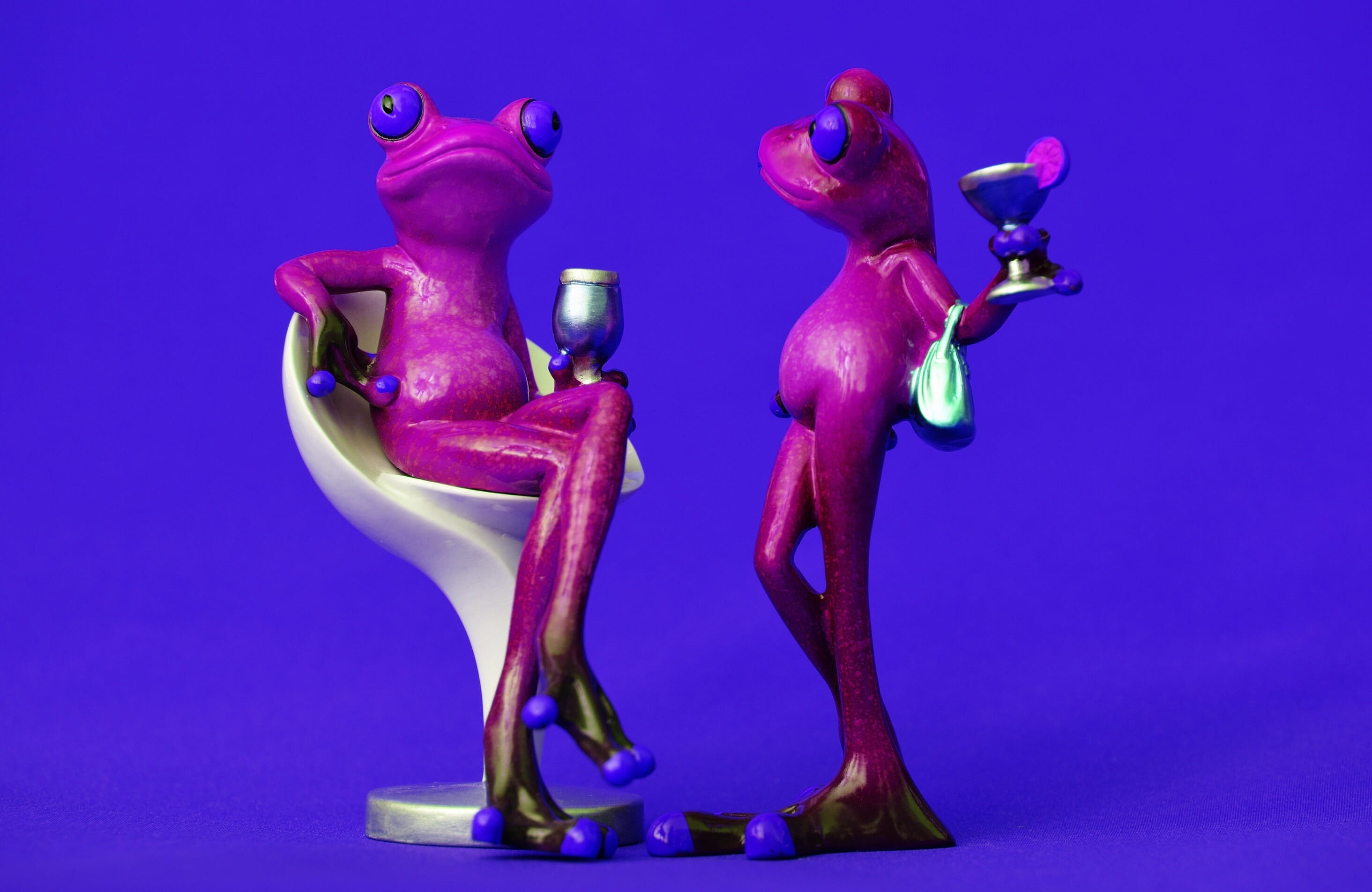 relax, vibrant color, sit, no people, Drink, colored background, figure, soaked, cute, studio shot, healthcare and medicine, Chair, underwater, representation, HD Wallpaper