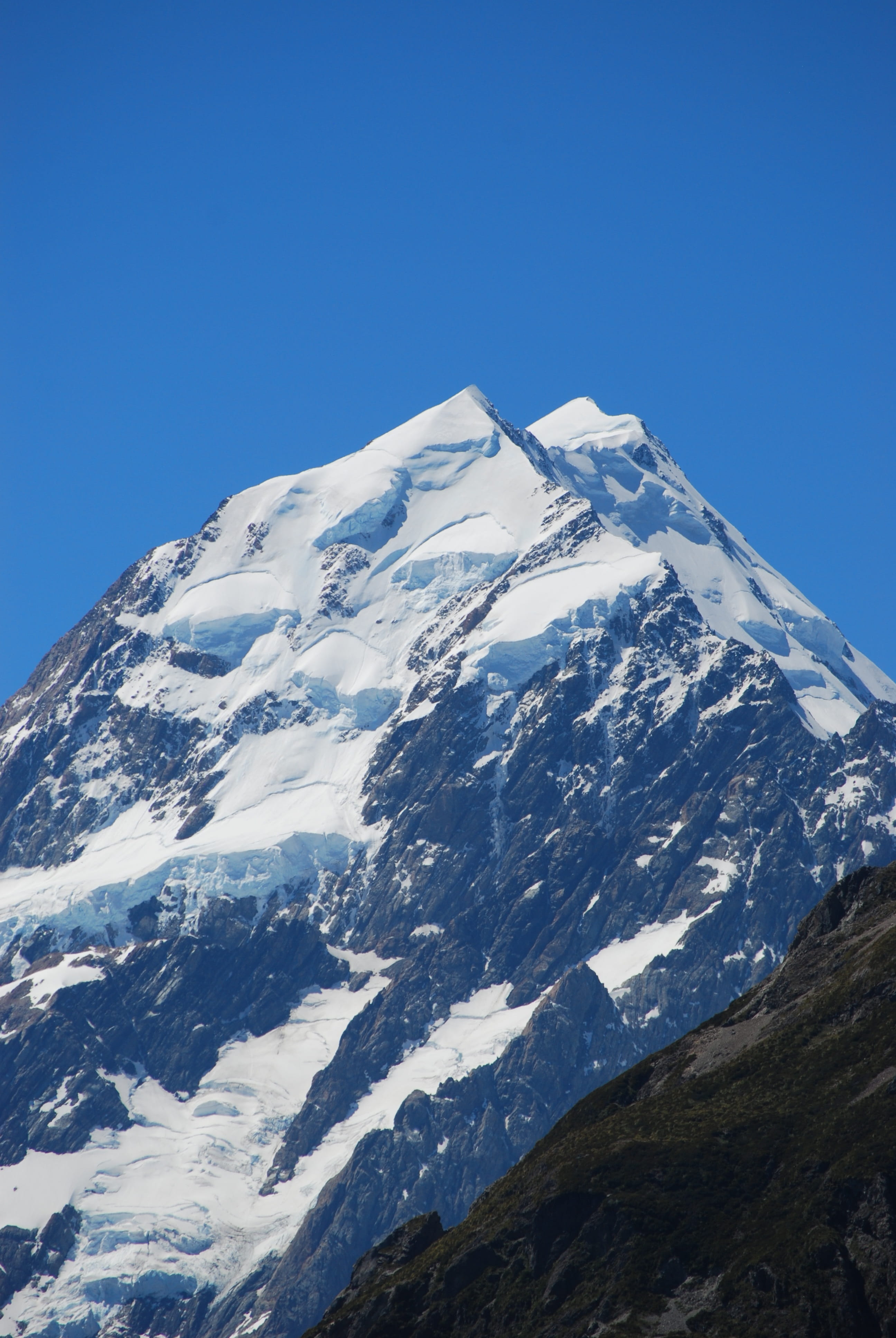 blue, nature, cold temperature, snow, range, tranquility, 4K, european Alps, ridge, snowcapped mountain, tranquil scene, cook, aoraki, cold, no people, Phone HD Wallpaper
