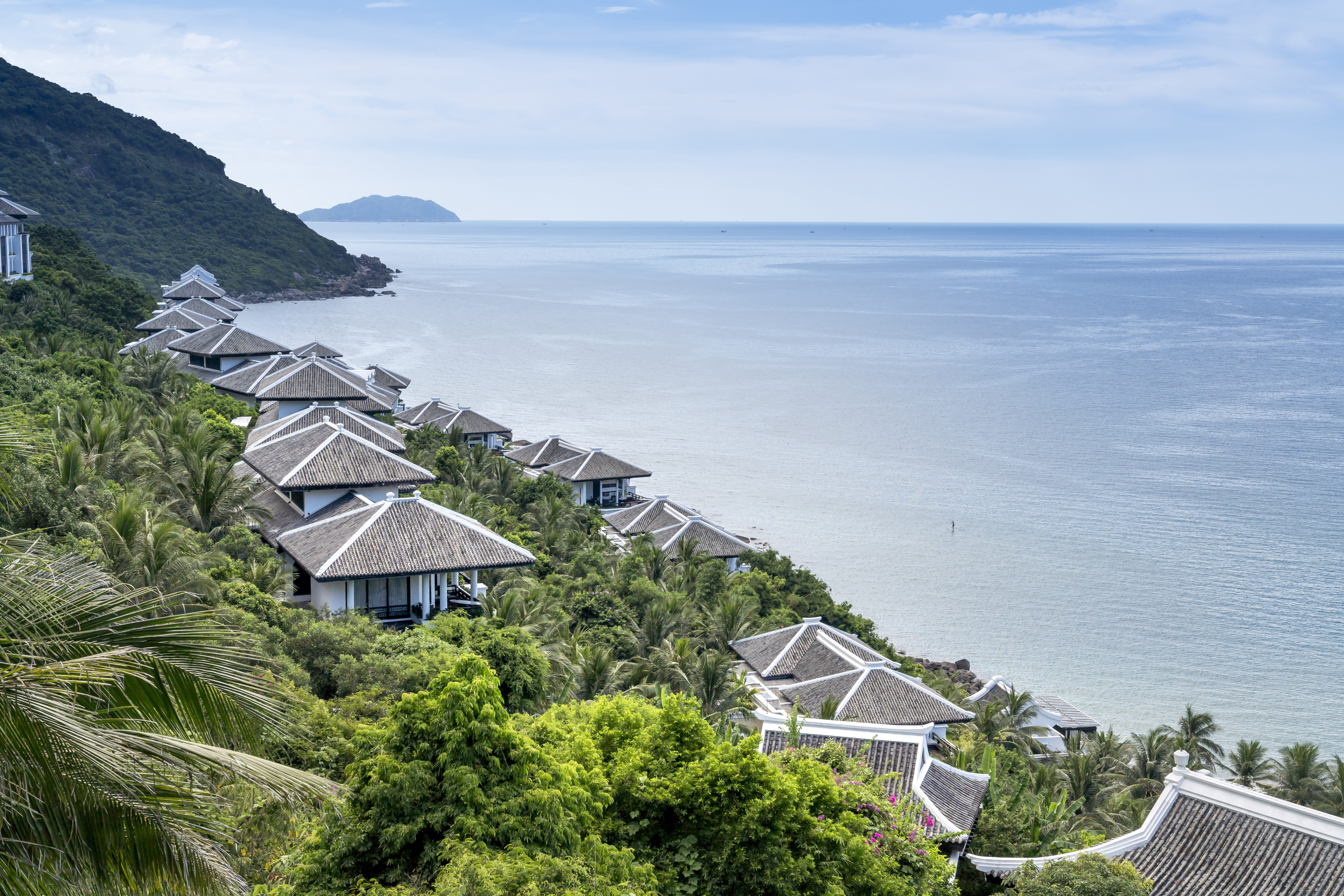 sea, high, float, nice, horizon, beach, architecture, bana, sky, forest, danang, the landscape, green, scenics - nature, idyllic, luxurious, the hill, building exterior, HD Wallpaper