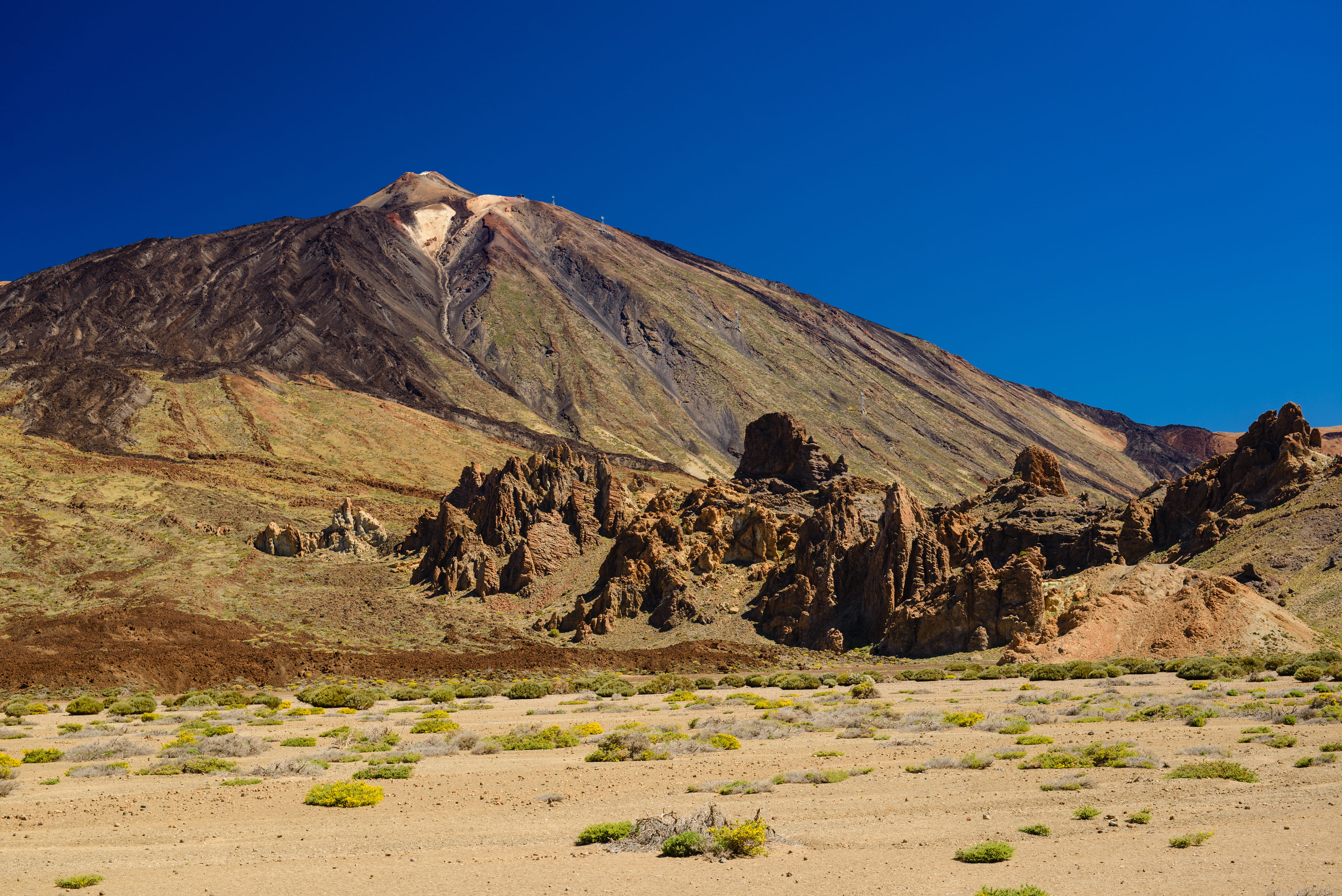 person, geology, tranquil scene, sand, peak, land, ground, mountain peak, arid climate, rock - object, environment, solid, rock formation, sky, soil, spain, HD Wallpaper