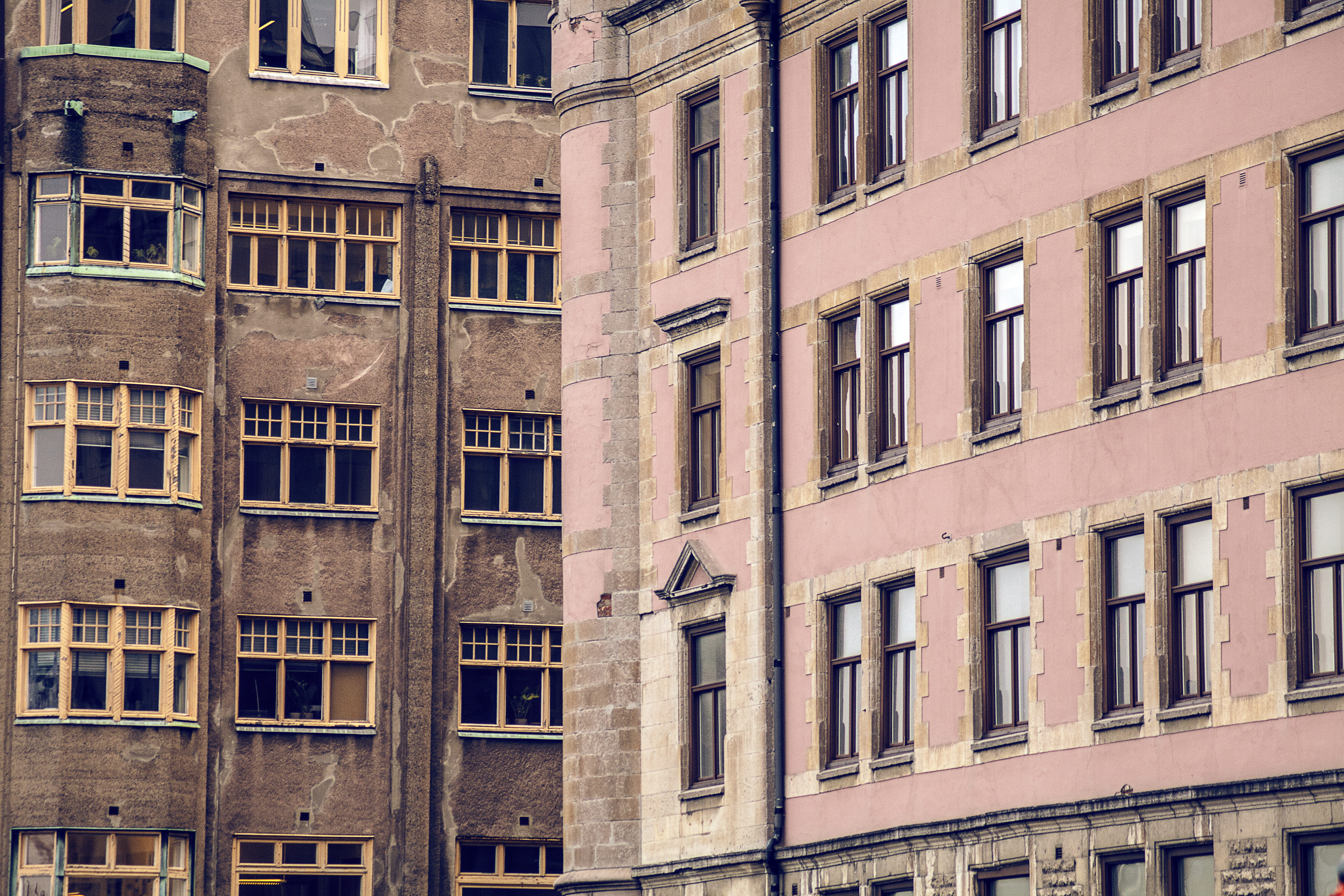 built structure, outdoors, buildings, side by side, low angle view, building exterior, no people, brown, sverige, building, stone, full frame, in a row, HD Wallpaper