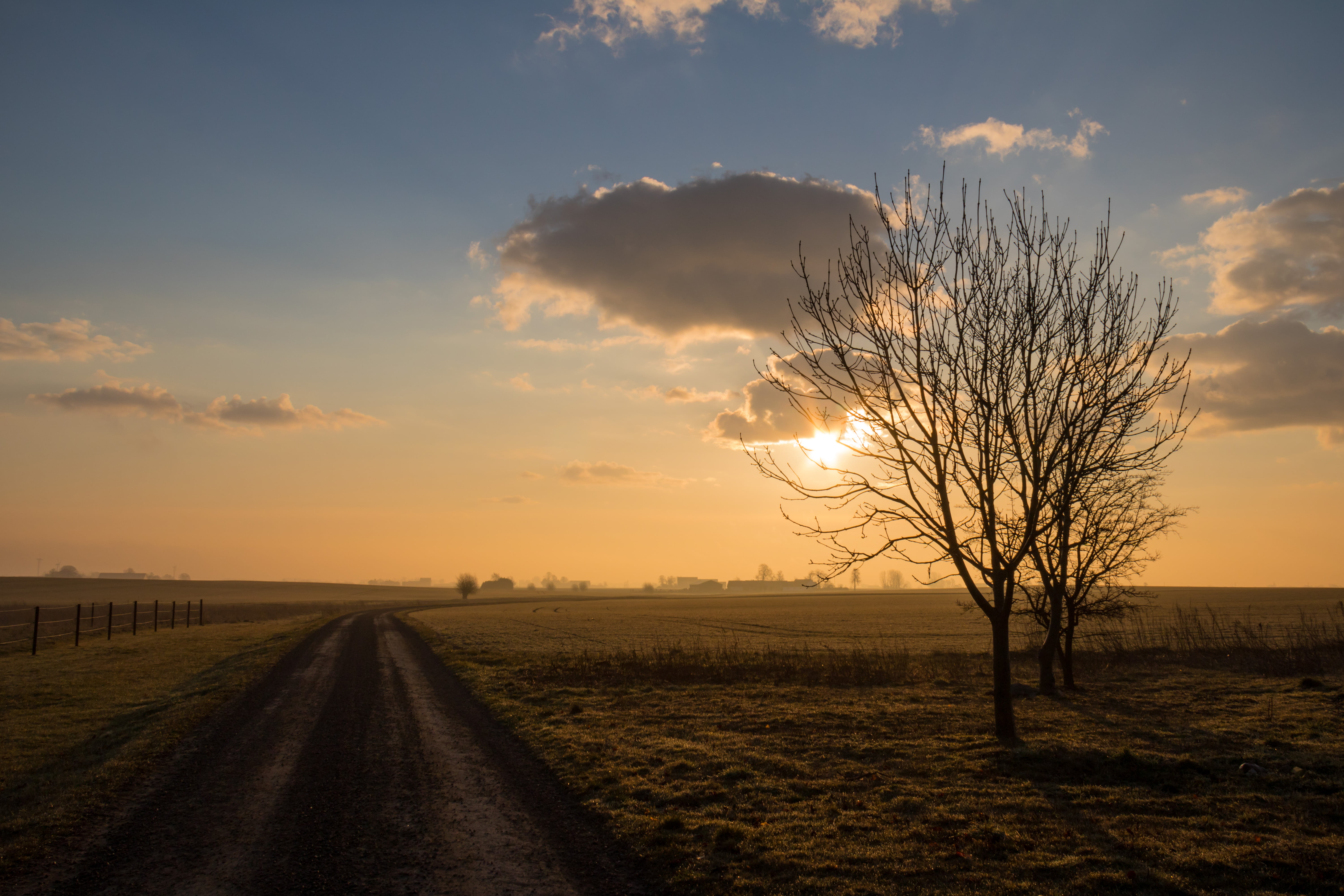 moln, scenics, 5K, bare, exif, golden, country, photo, hour, väg, sunset, empty, nature, f/3.5, outdoors, landskap, 760d, Morning, model, iso_speed, lens, HD Wallpaper