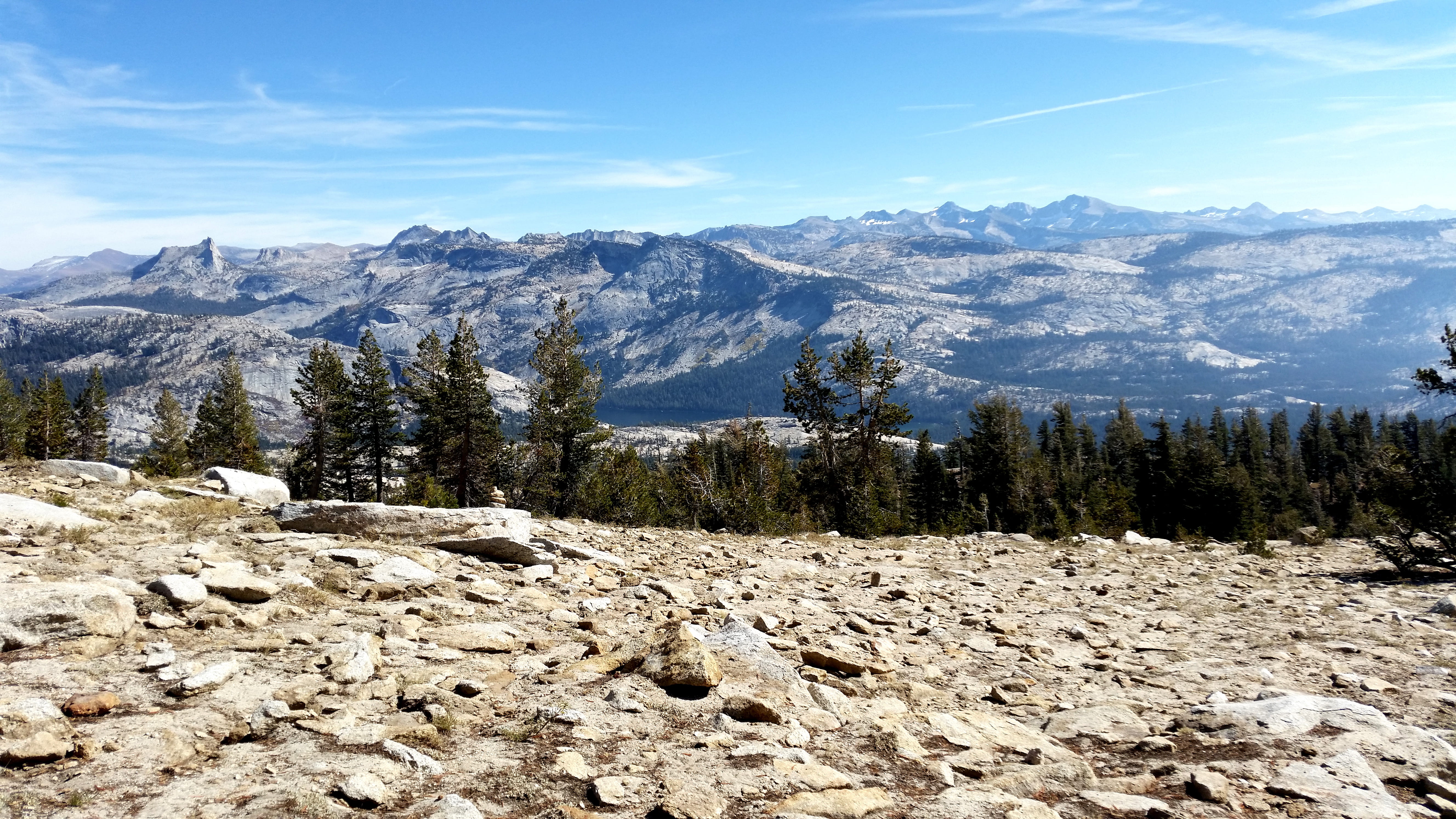 high sierra, day, 5K, formation, snowcapped mountain, non-urban scene, environment, tranquil scene, winter, cloud - sky, sky, plant, idyllic, rock, sierra nevada, HD Wallpaper