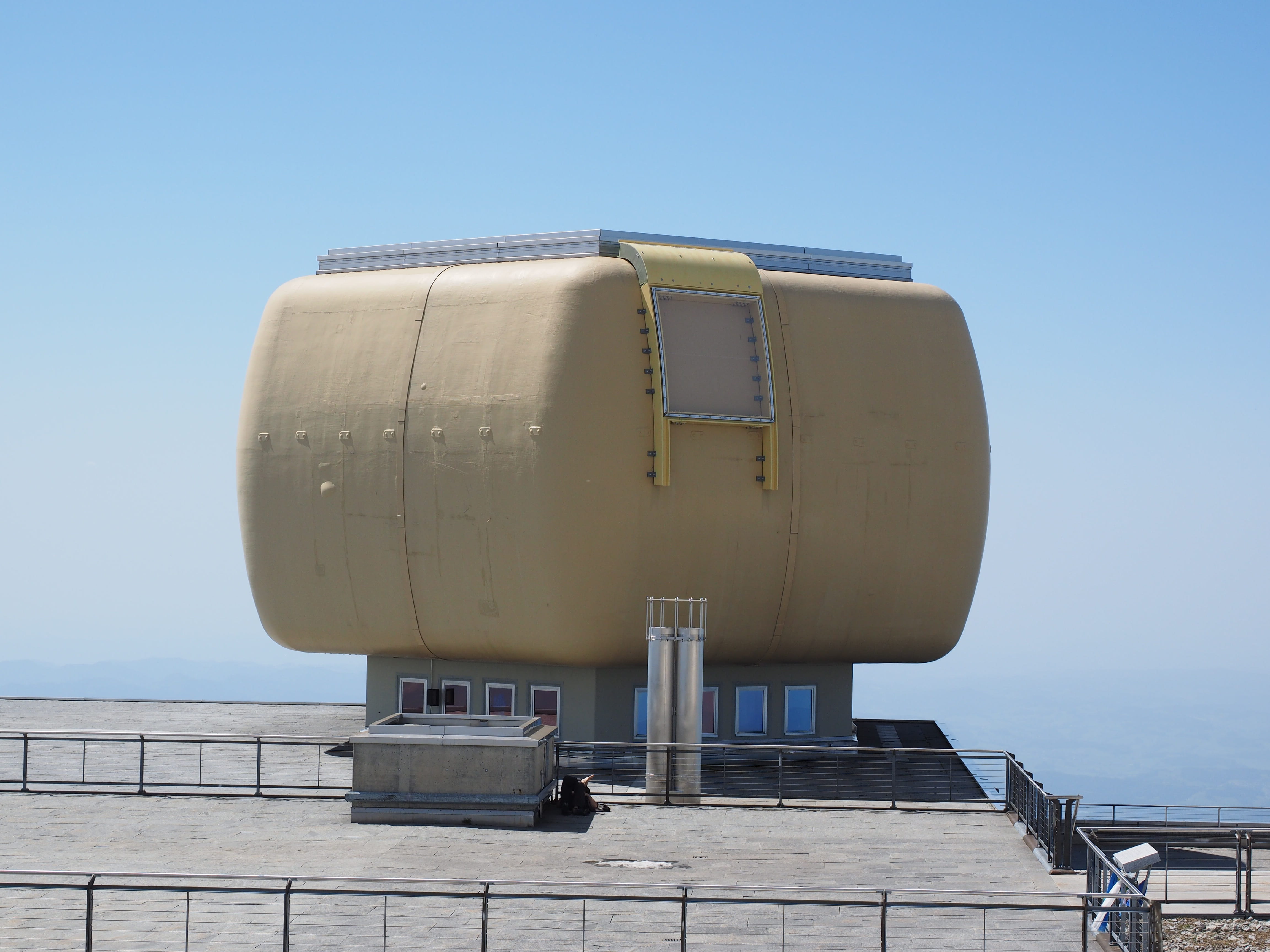 snow, 4K, outdoors, swiss alps, sunlight, storage tank, mountain station, metal, clear sky, Send, appenzell, nature, travel, land vehicle, Alpstein, built structure, HD Wallpaper